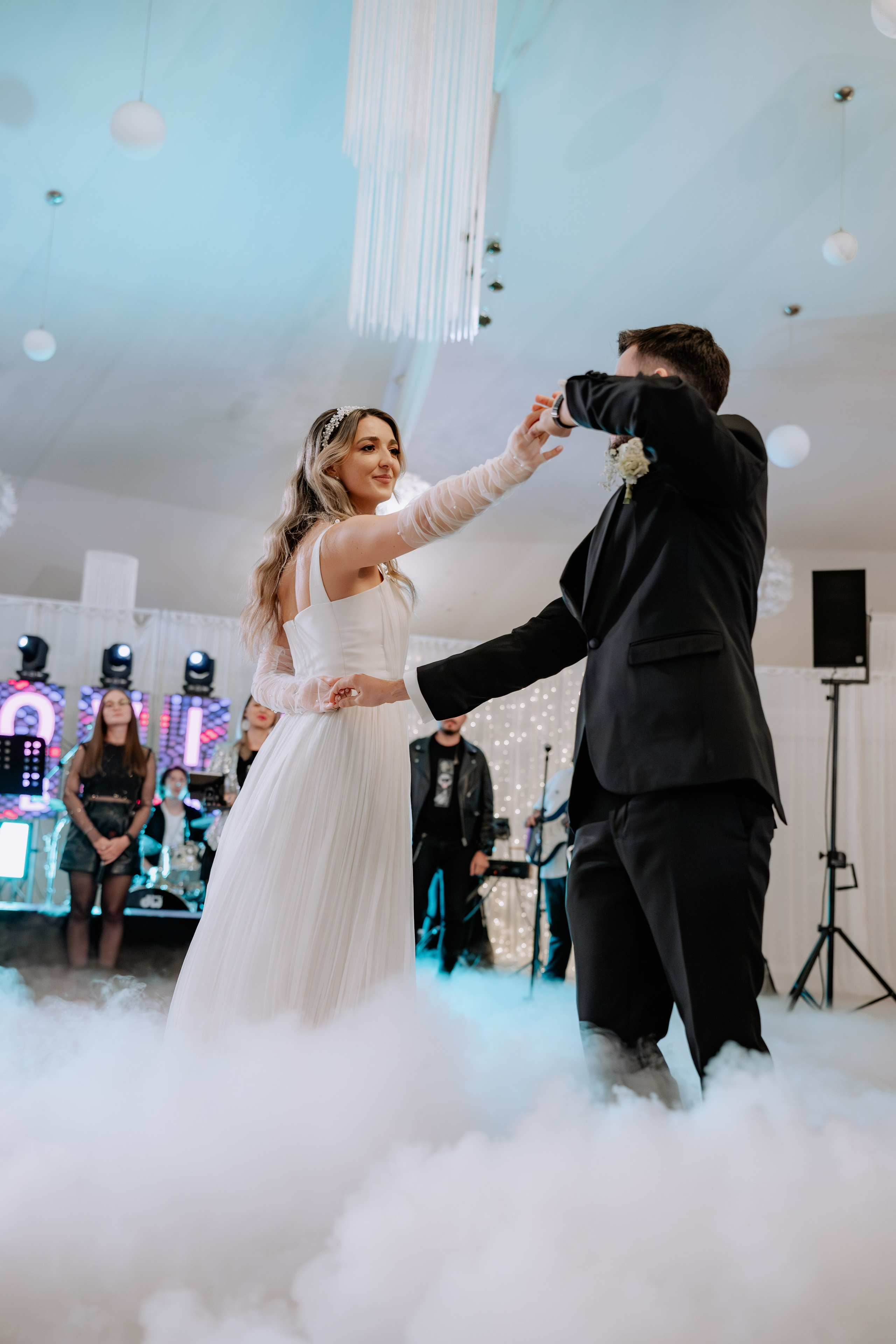 Madalina + Cosmin | Wedding day. Proud Vision Weddings | Wedding Photography & Film — Servicii profesionale Foto Video Nunta Iasi