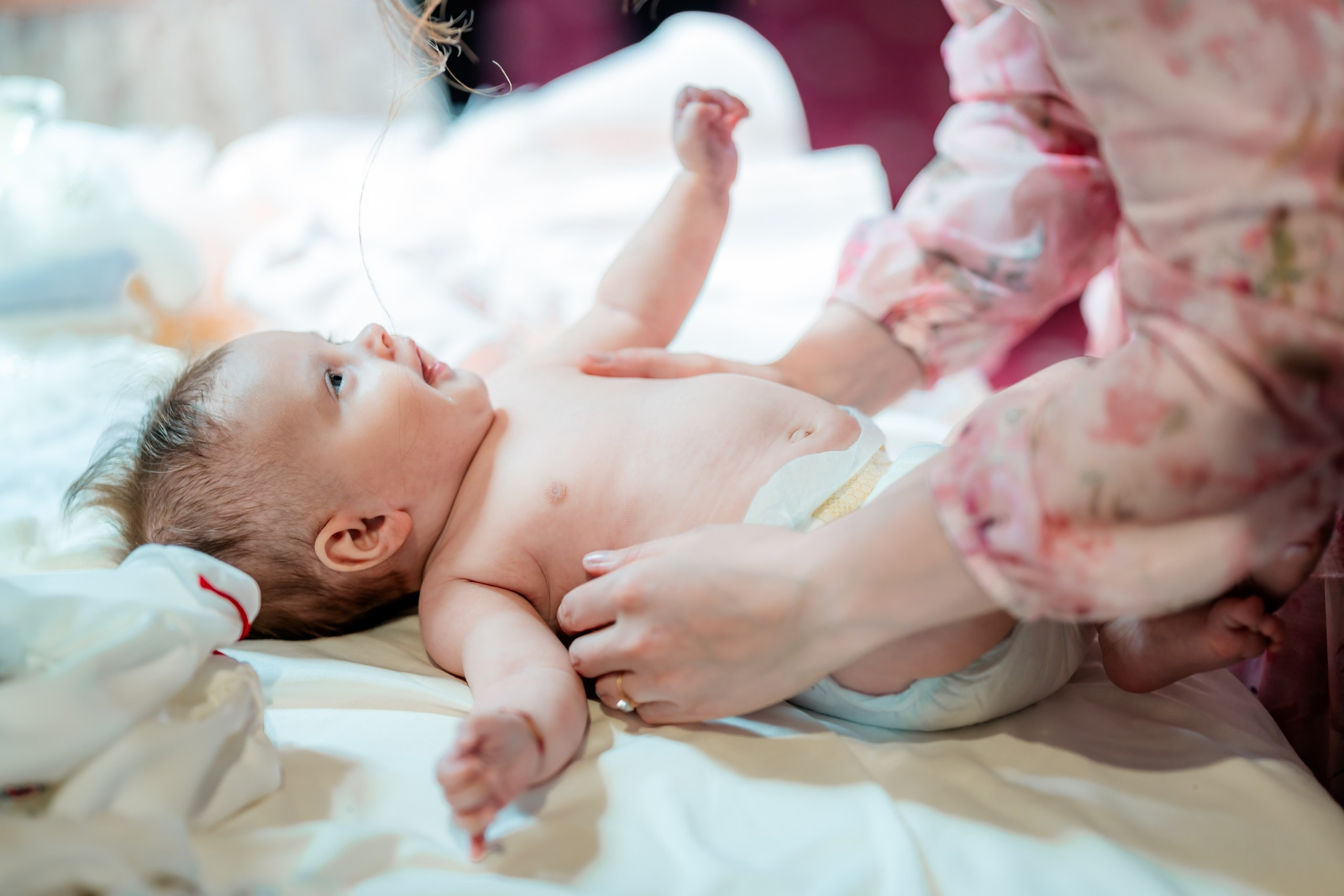 fotograf botez Miruna Parascheva, fotografie botez Botoșani, fotograf Alin Chirilă, amintiri botez, fotografii botez, botez Miruna Parascheva, fotograf copii, fotografie botez în Botoșani-alt="botez Miruna Parascheva, fotografie botez Alin Chirilă, amintiri botez, fotografii emoționante botez Botoșani"-- fotografii-botez-bebelus- amintiri-botez-micuț- moment-sfânt-crestinare- fotografie-emotionanta-botez- detalii-botez-bebelusi- parinti-fericiti-la-botez- fotograf-botez-profesionist- botez-in-biserica-ortodoxa- micuț-botezat-cu-emoție- zâmbete-și-lacrimi-la-botez- bebeluș-la-cristelniță- decor-botez-colorat- botez-cu-dragoste-și-credință- emotie-pura-la-botez- fotograf-botez-botosani- botez-iasi-suceava-fotograf- amintiri-nepretuite-botez