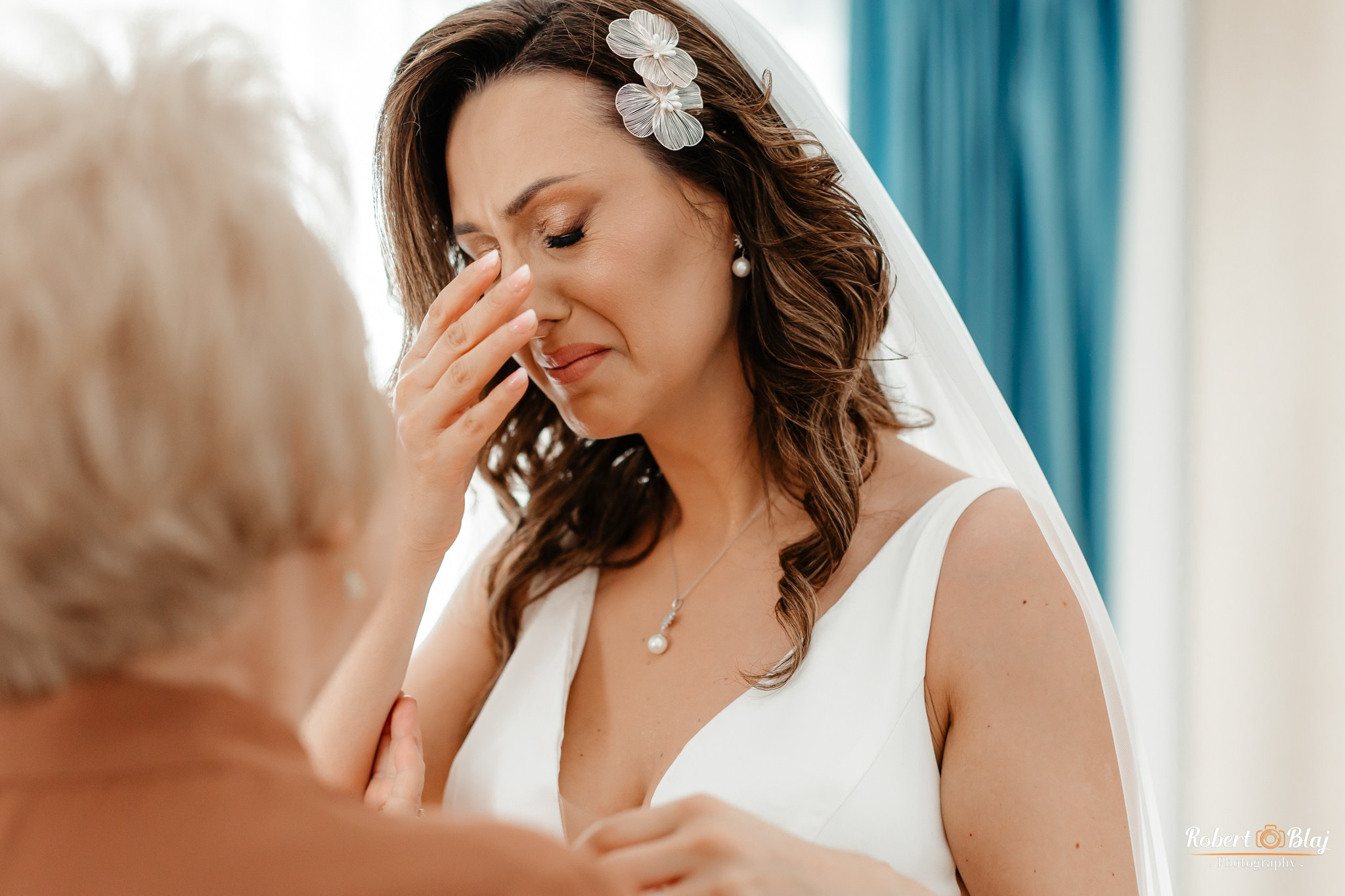 Ioana & Florin. Robert Blaj - Fotograf Nuntă Iași
