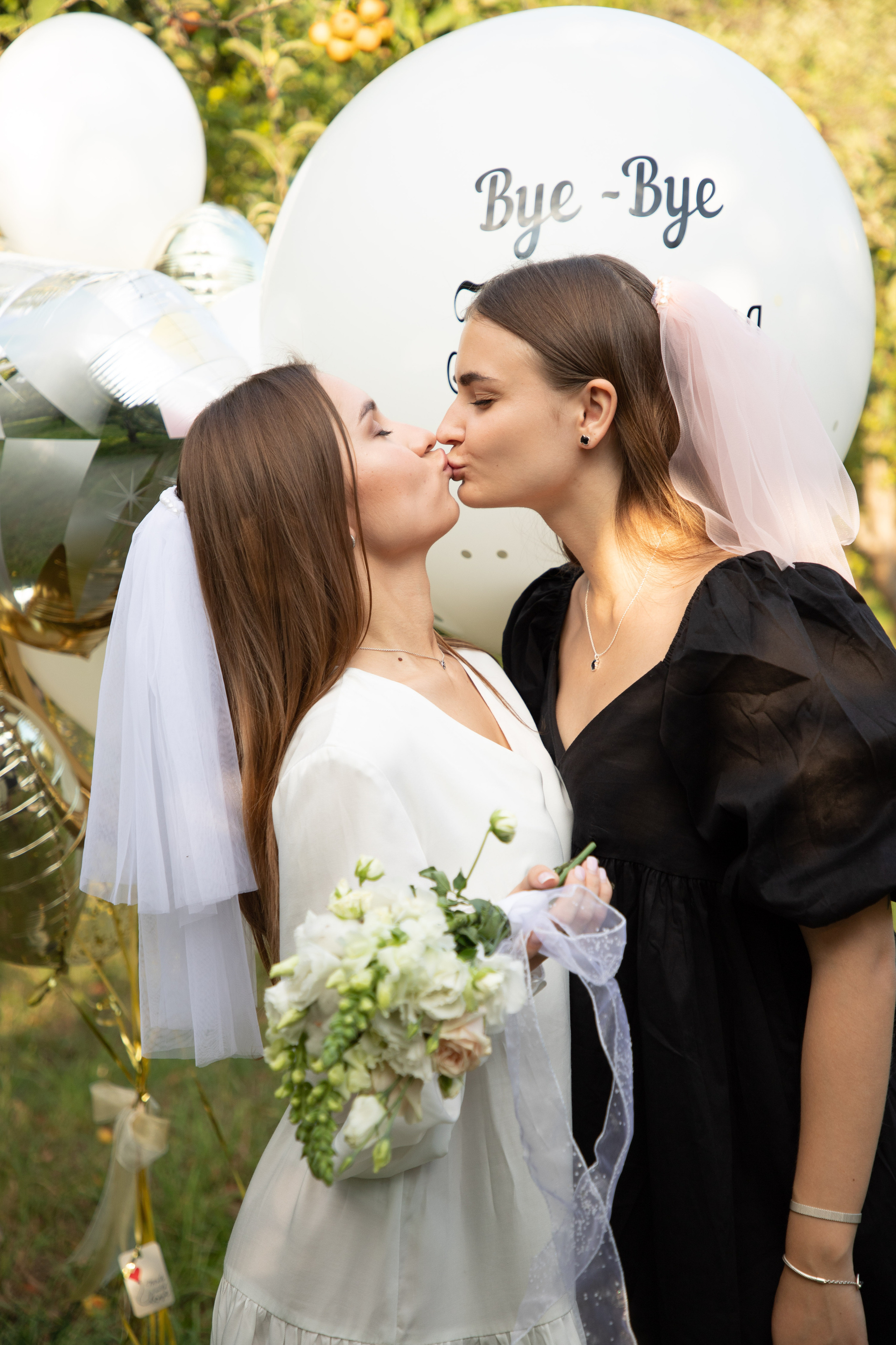 HenParty Ann. Wedding and family photographer