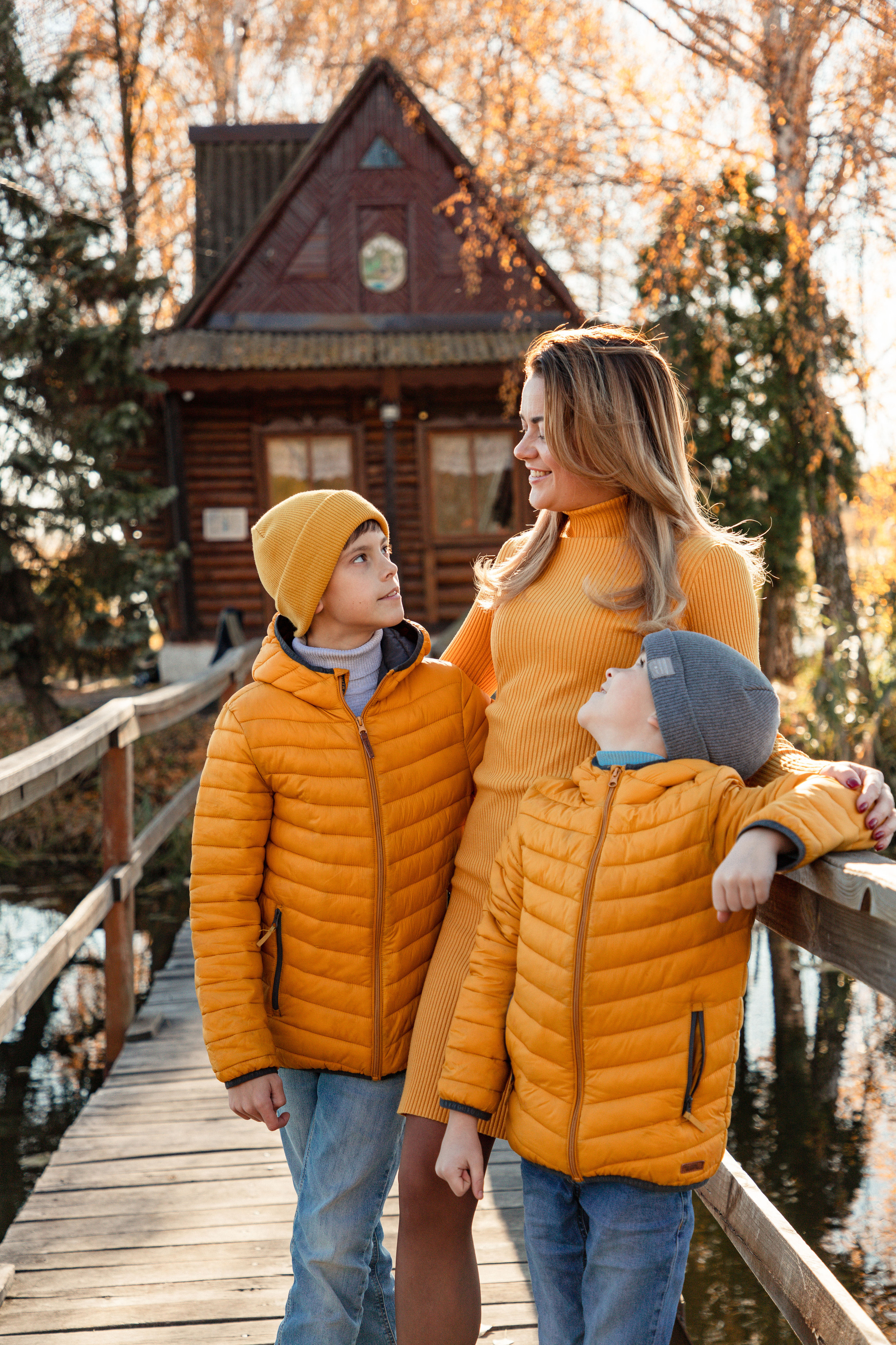 Cozy autumn. Wedding and family photographer
