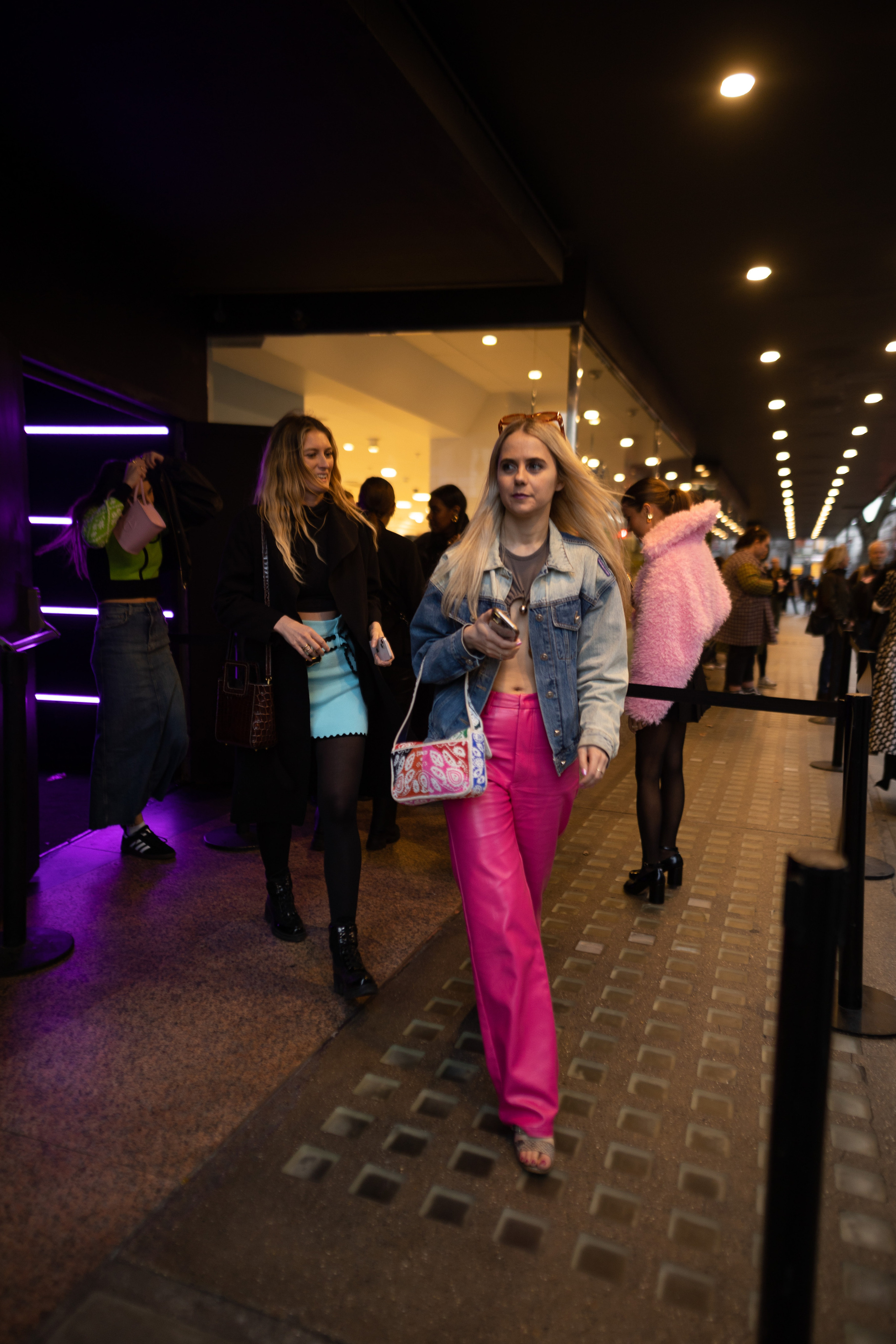 LFW Day 1. Wedding and family photographer