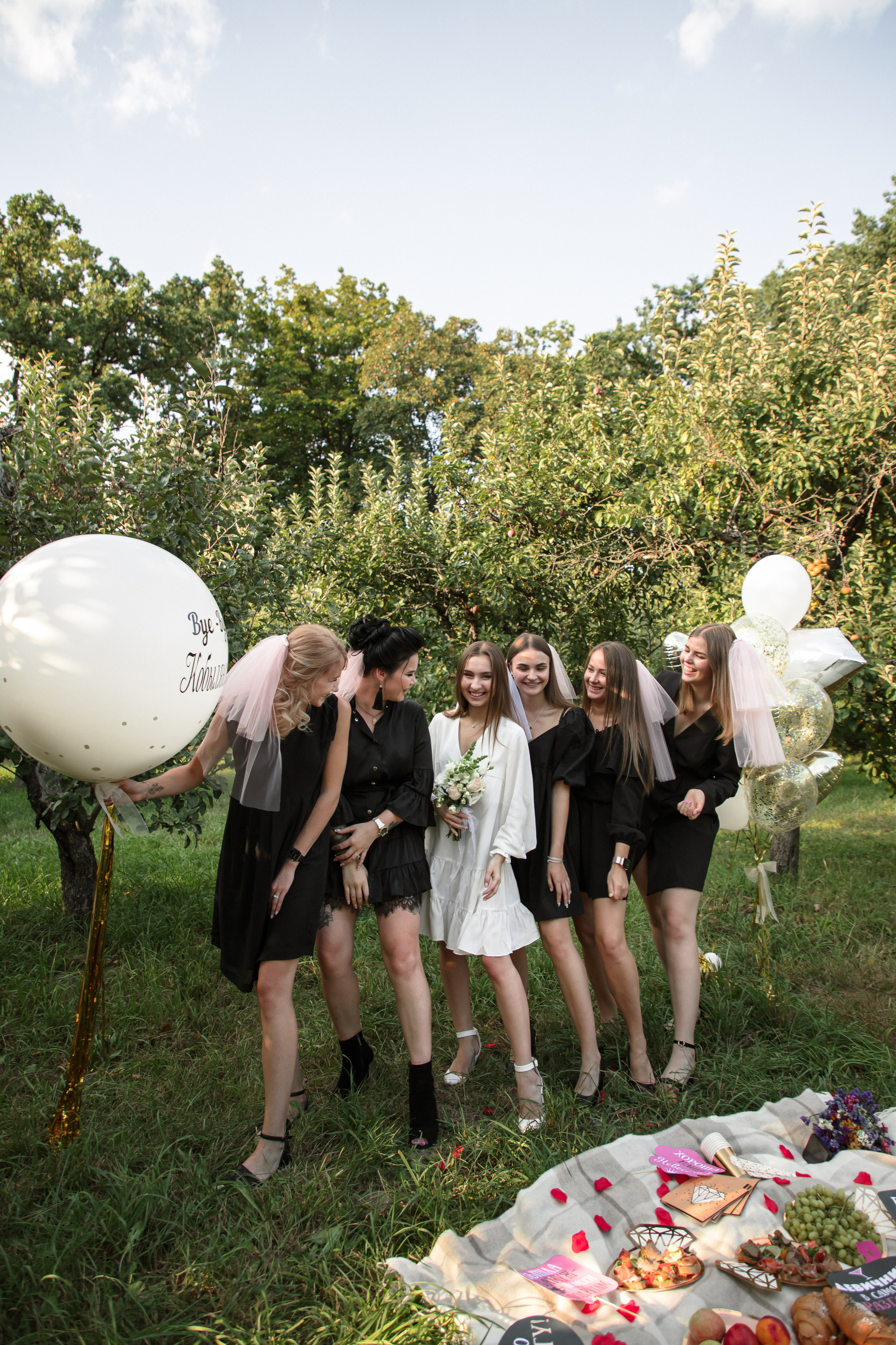 HenParty Ann. Wedding and family photographer