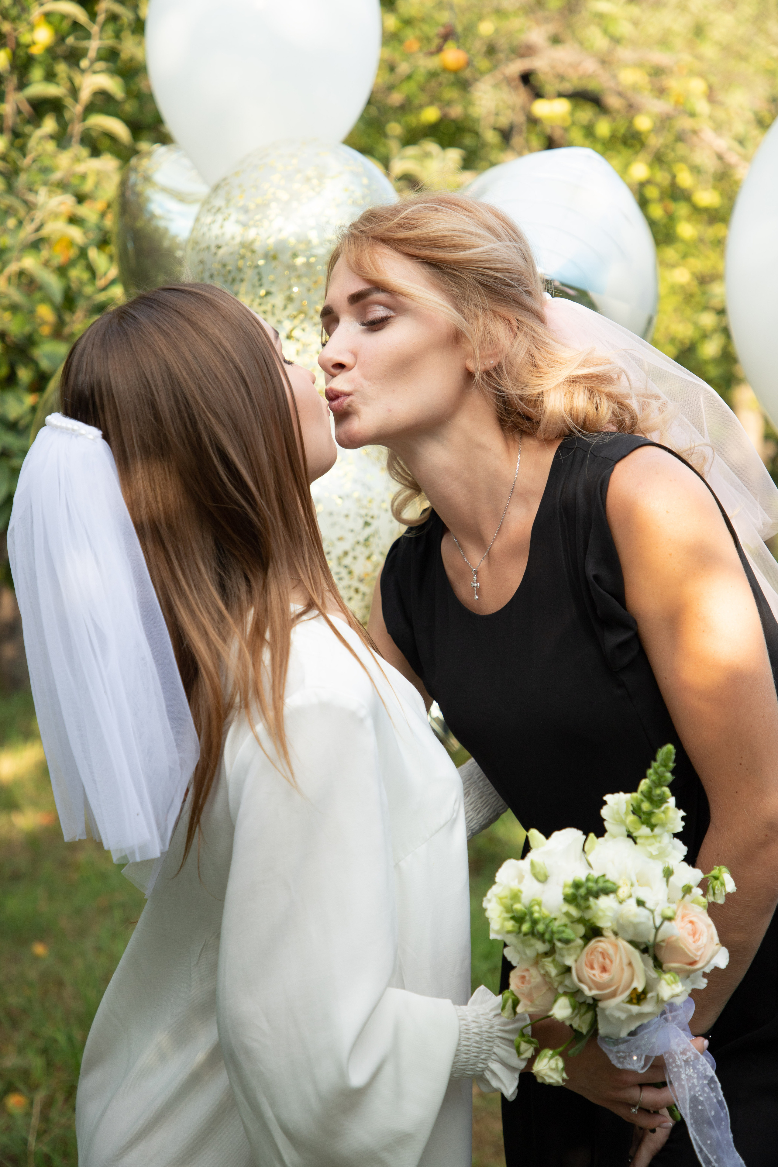 HenParty Ann. Wedding and family photographer