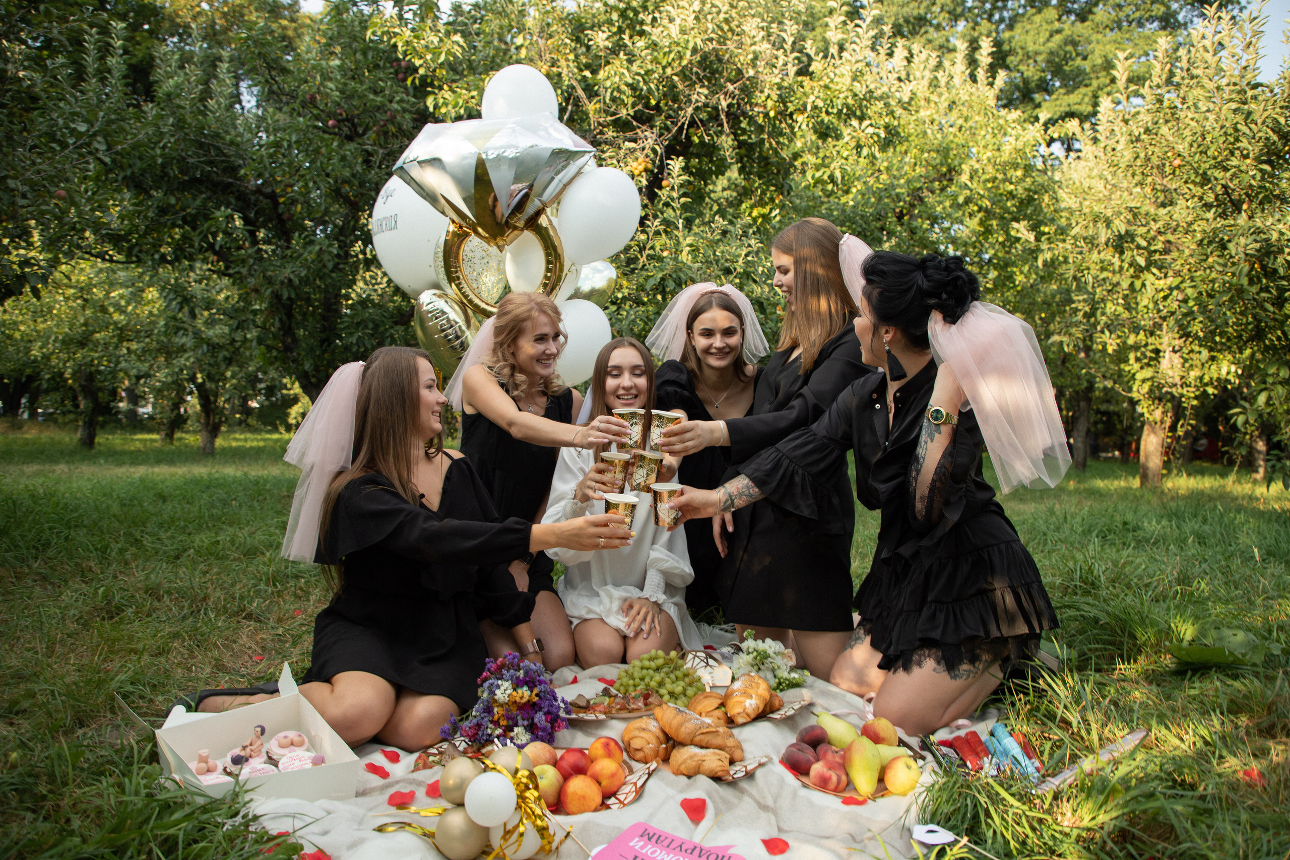 HenParty Ann. Wedding and family photographer