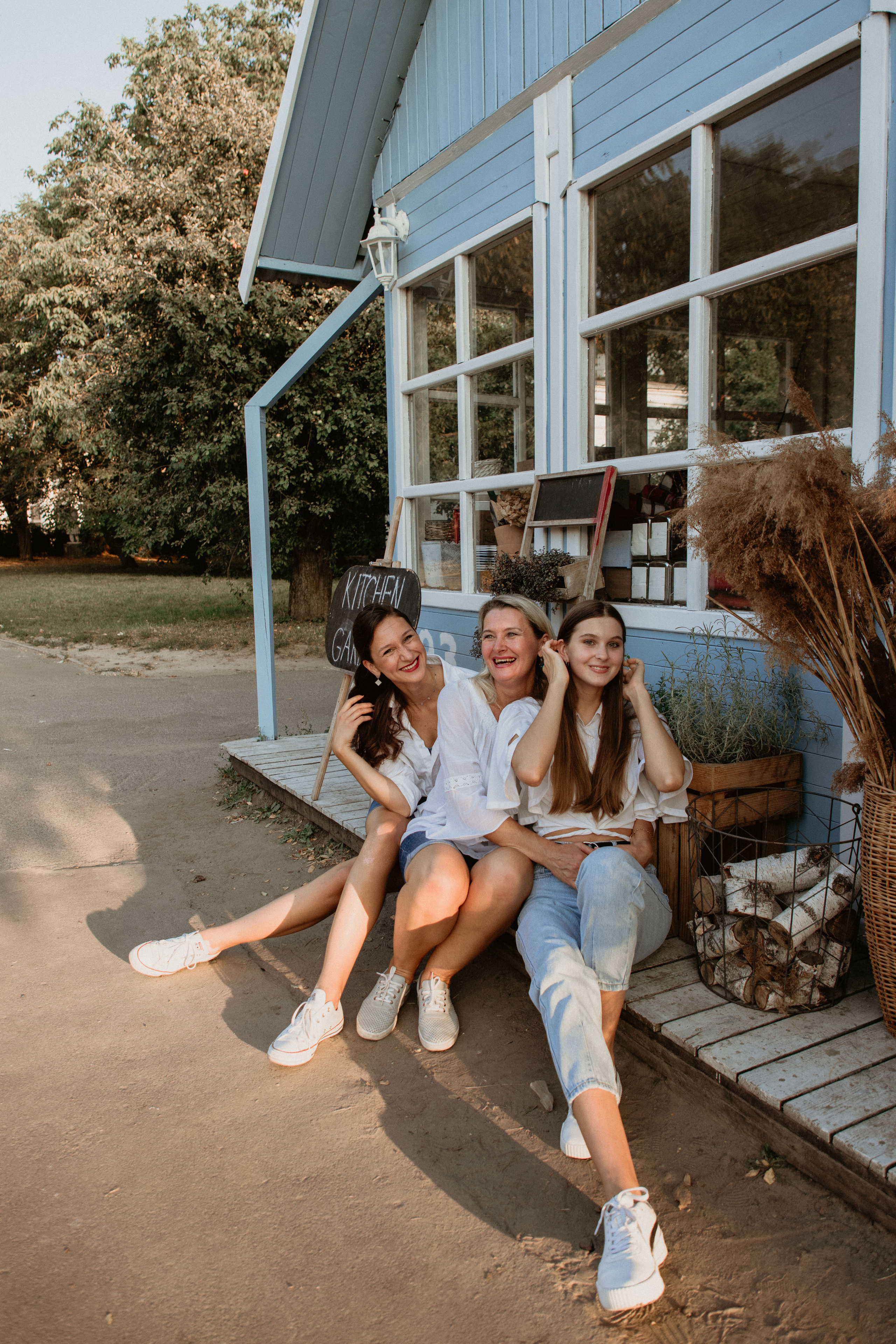 This is us. Wedding and family photographer