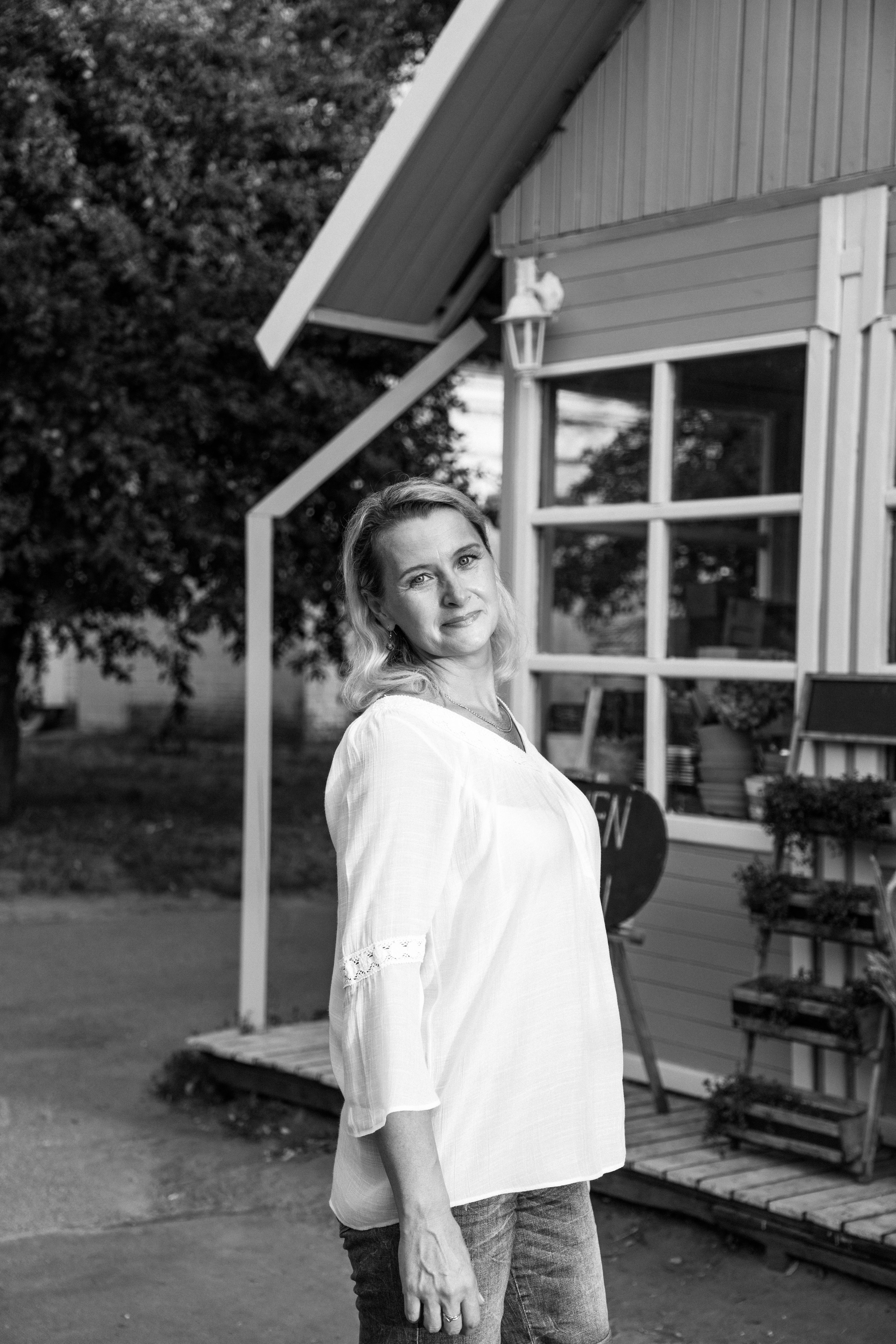 This is us. Wedding and family photographer