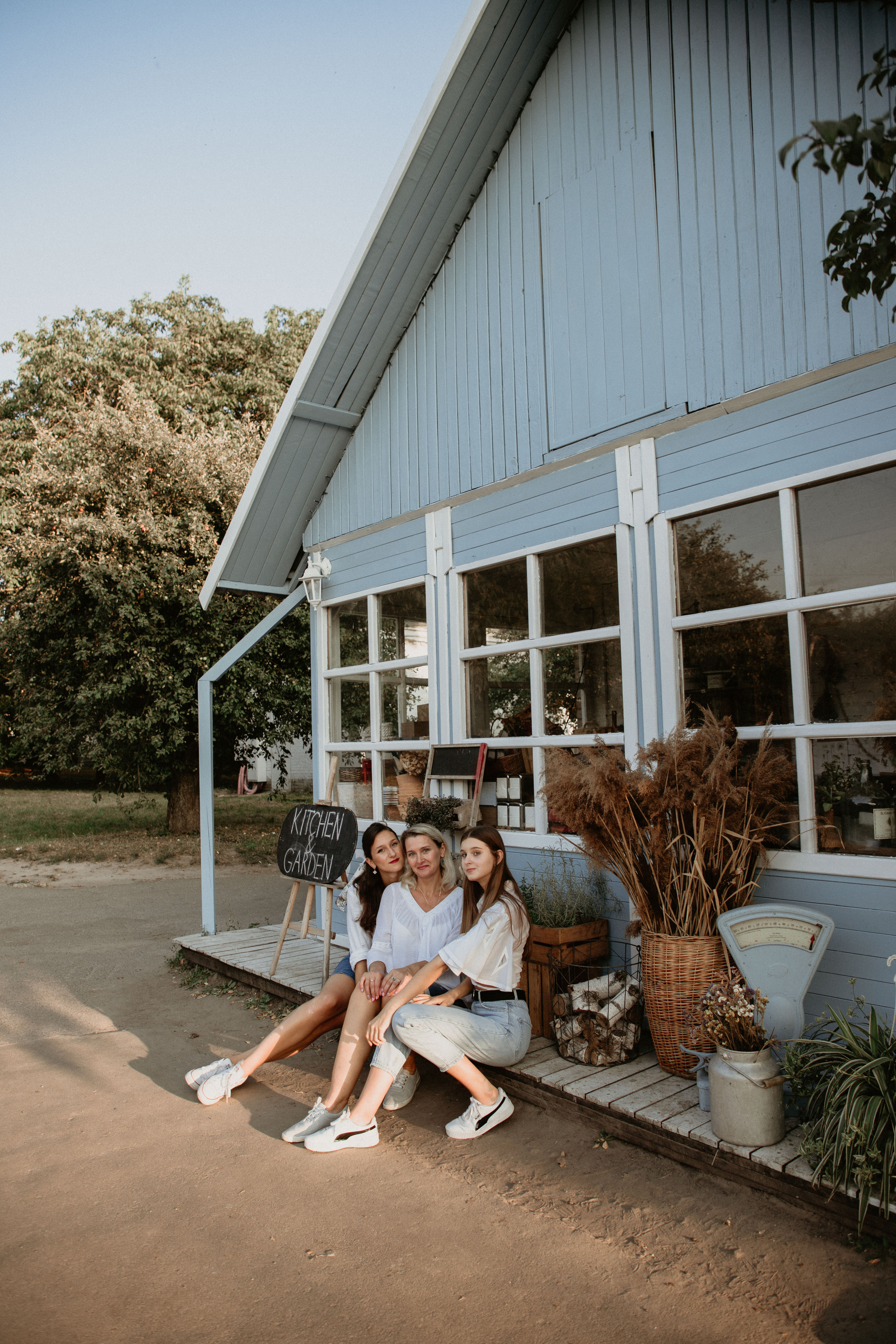 This is us. Wedding and family photographer