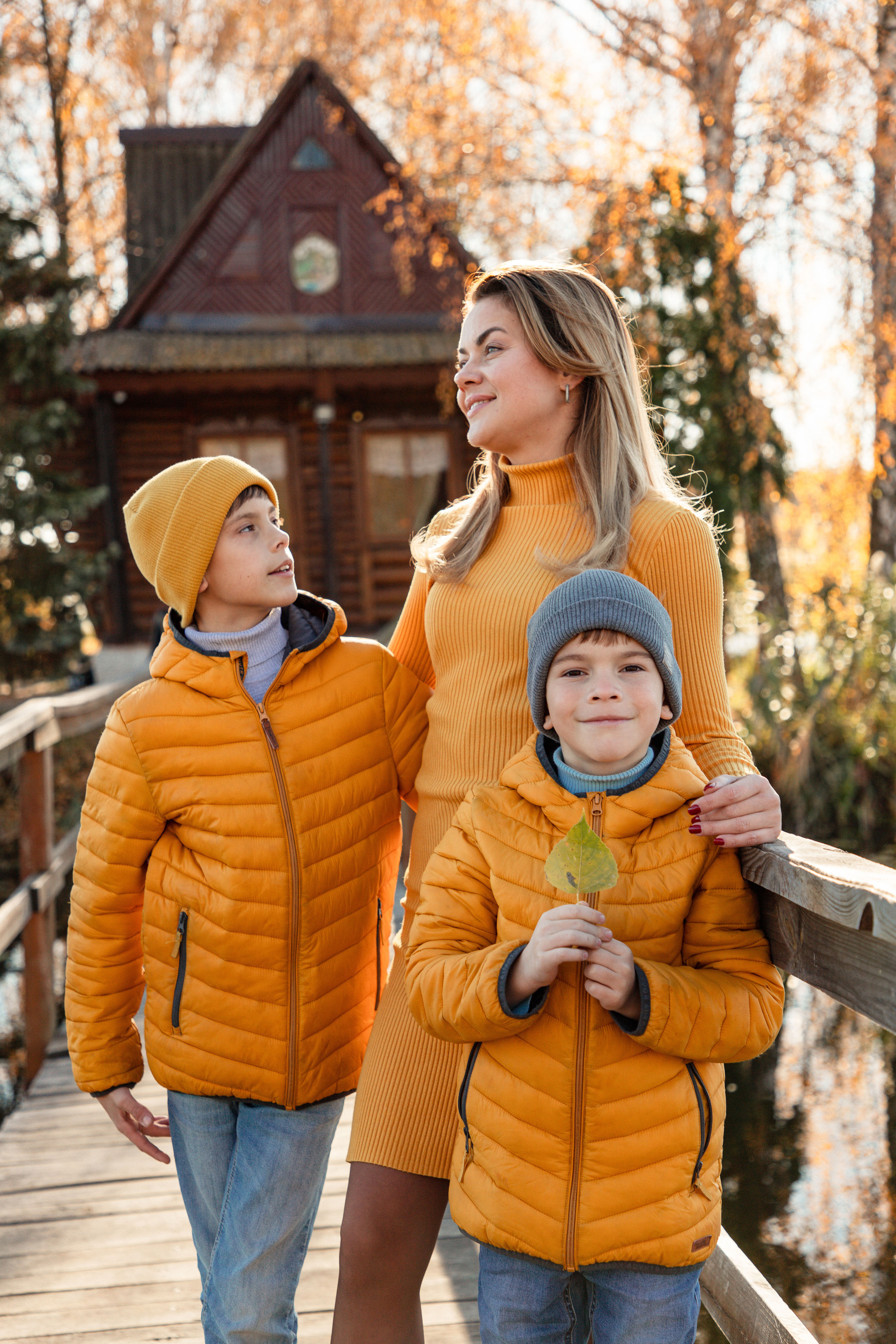 Cozy autumn. Wedding and family photographer