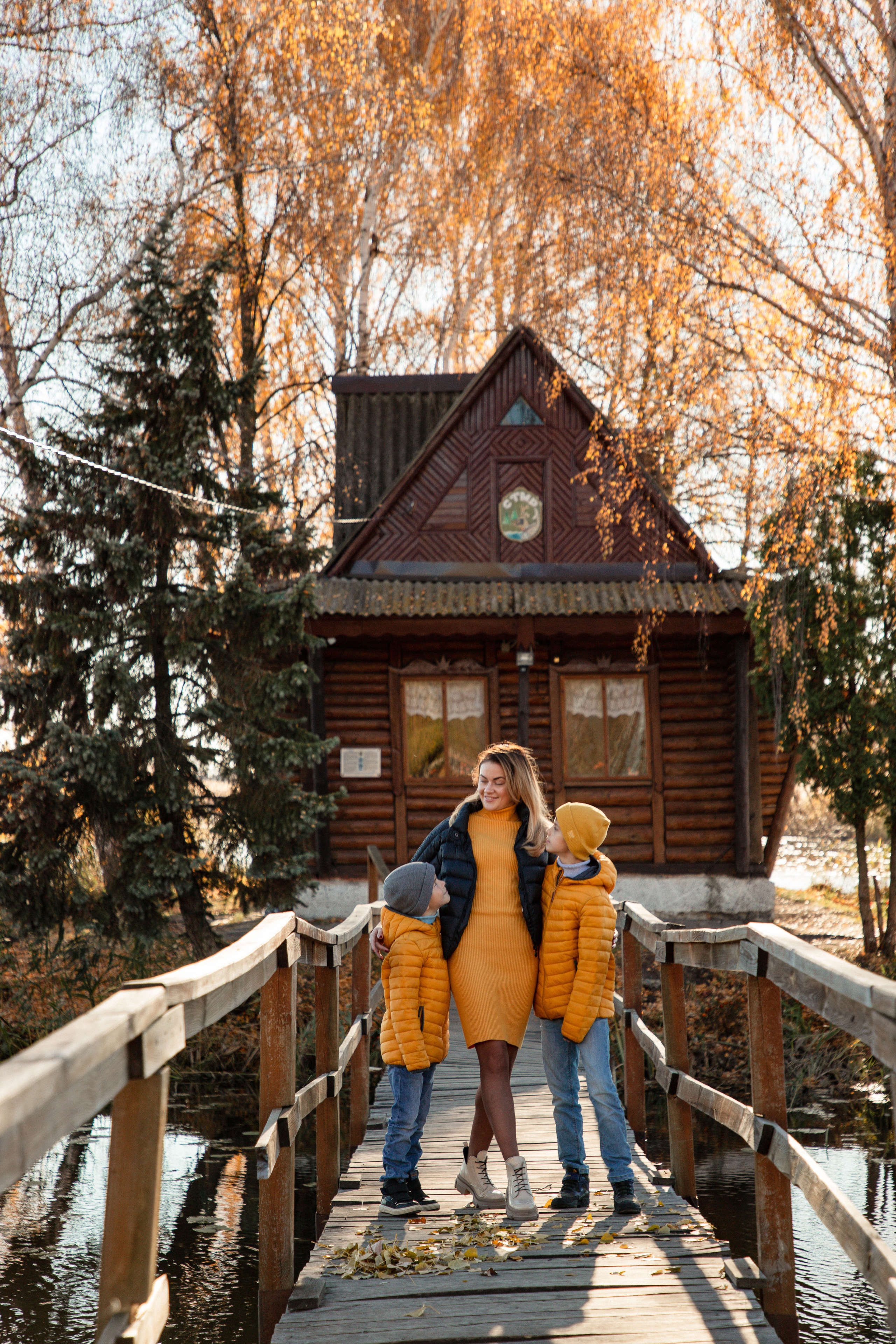 Cozy autumn. Wedding and family photographer