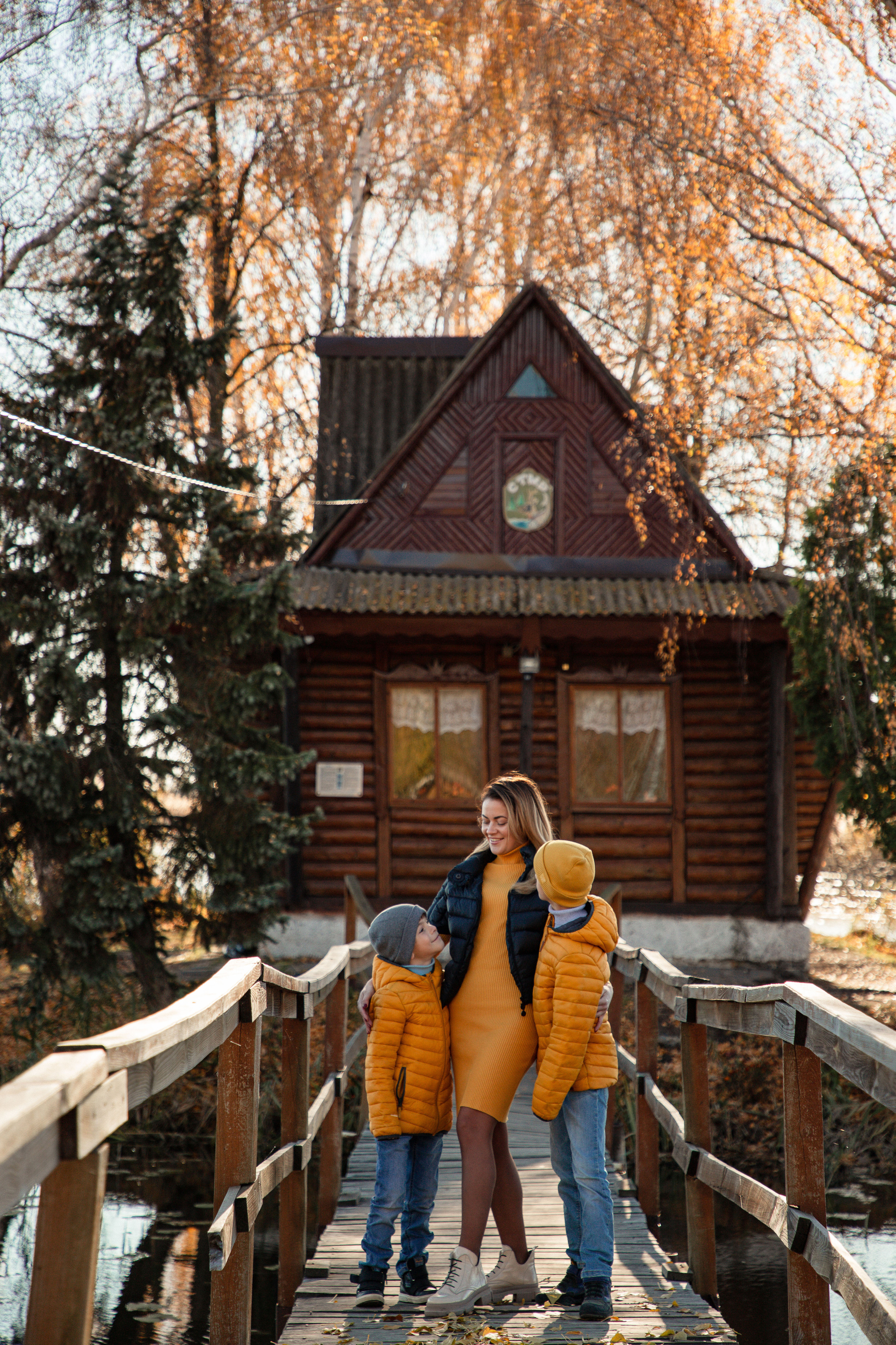 Cozy autumn. Wedding and family photographer
