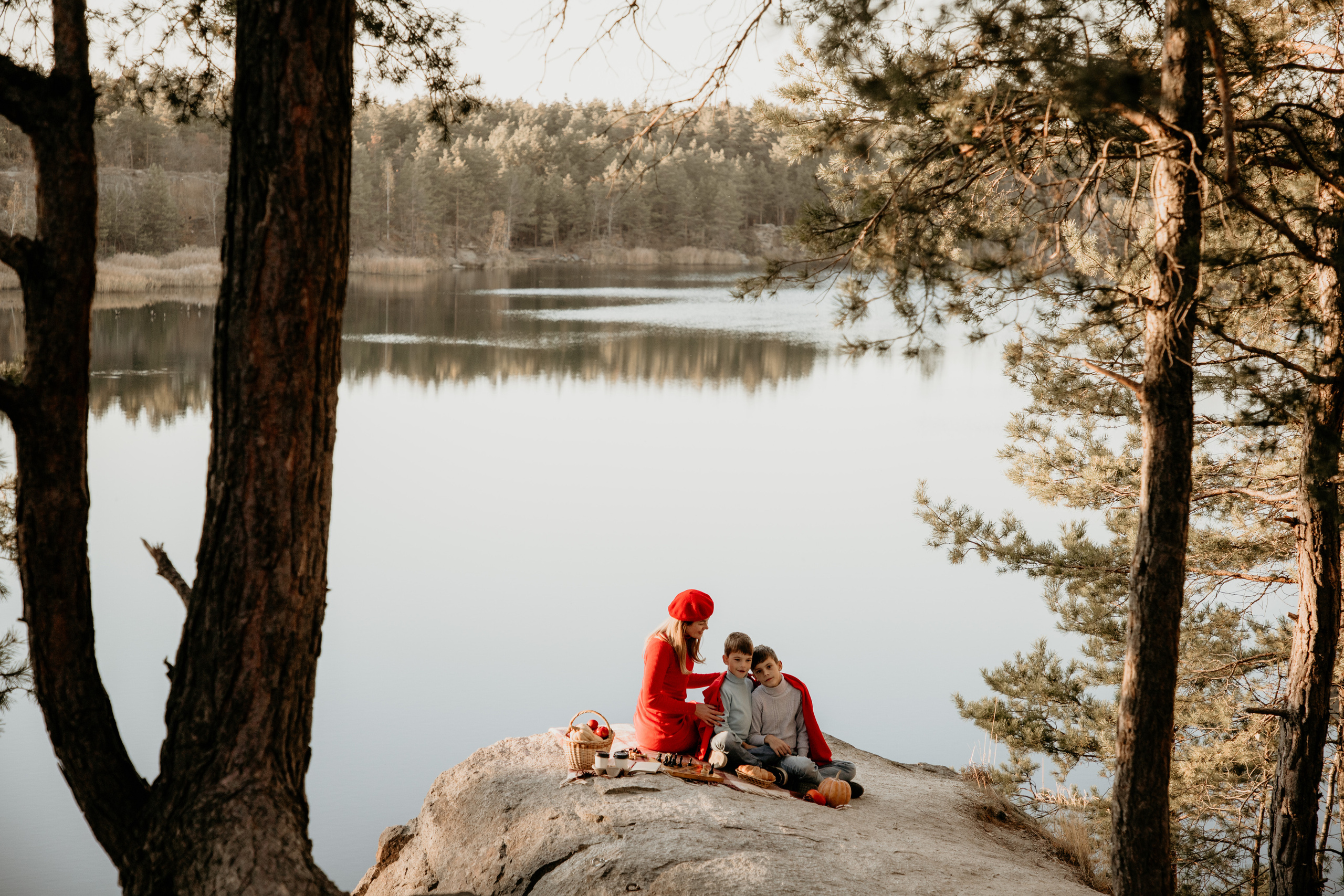 Cozy autumn. Wedding and family photographer