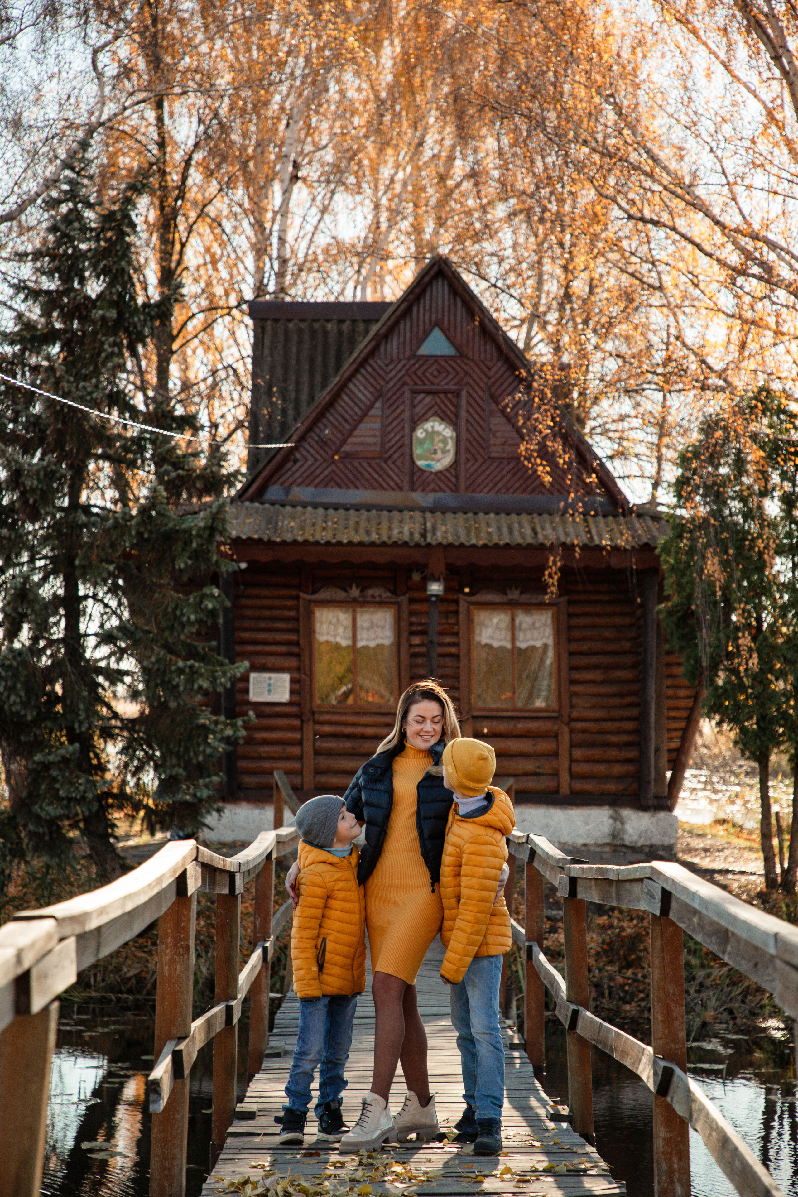 Cozy autumn. Wedding and family photographer