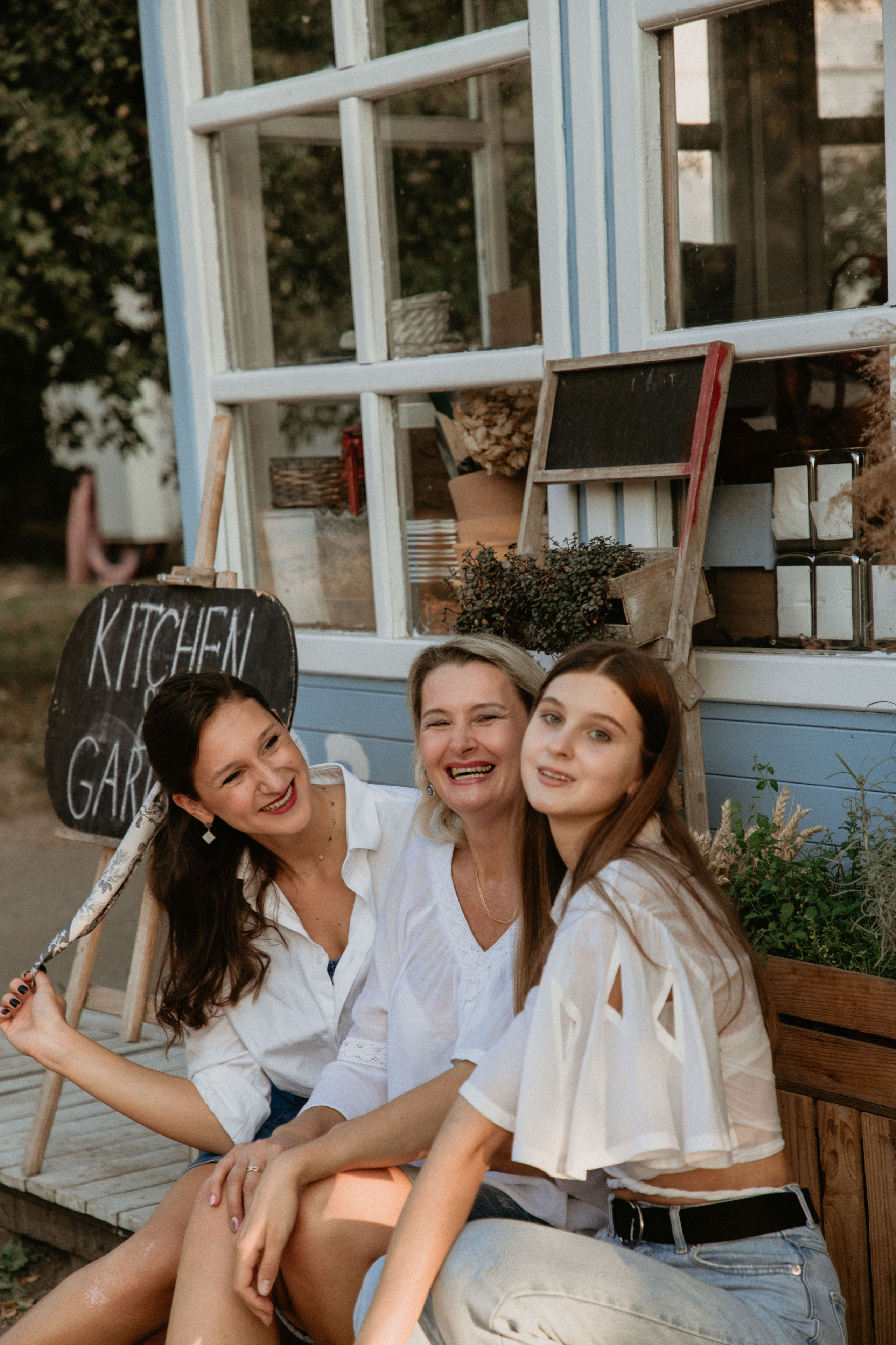 This is us. Wedding and family photographer