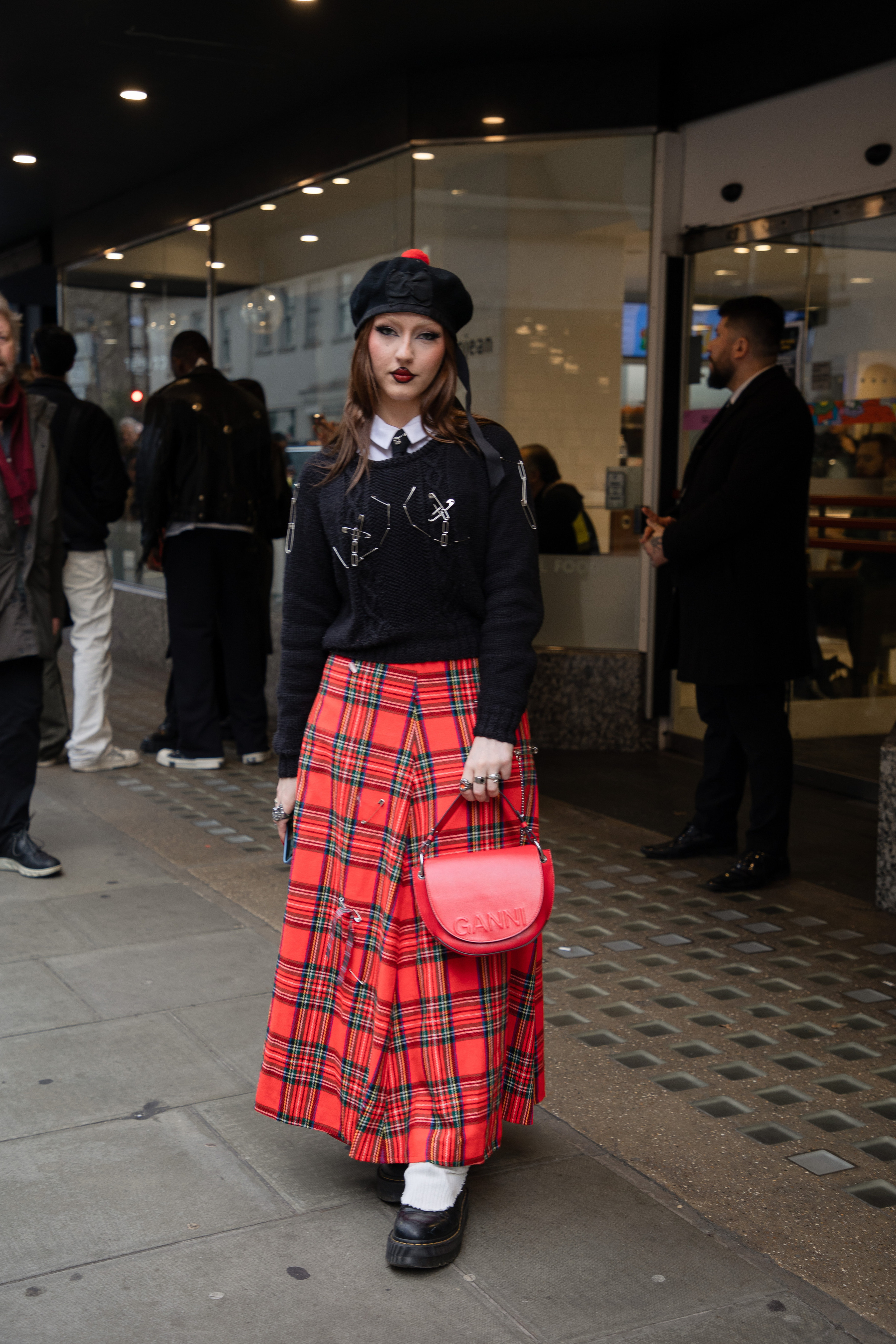 LFW Day 1. Wedding and family photographer