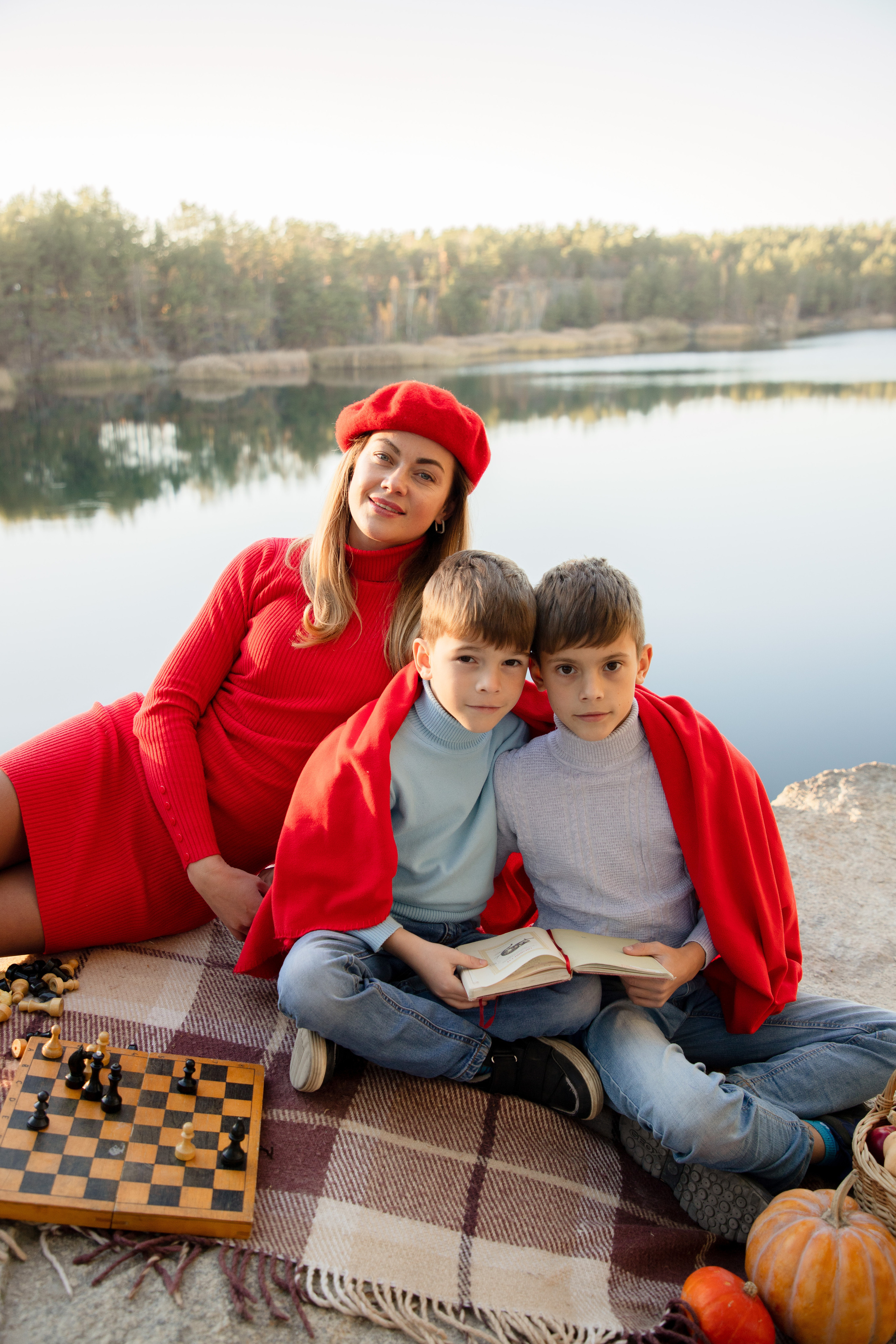 Cozy autumn. Wedding and family photographer