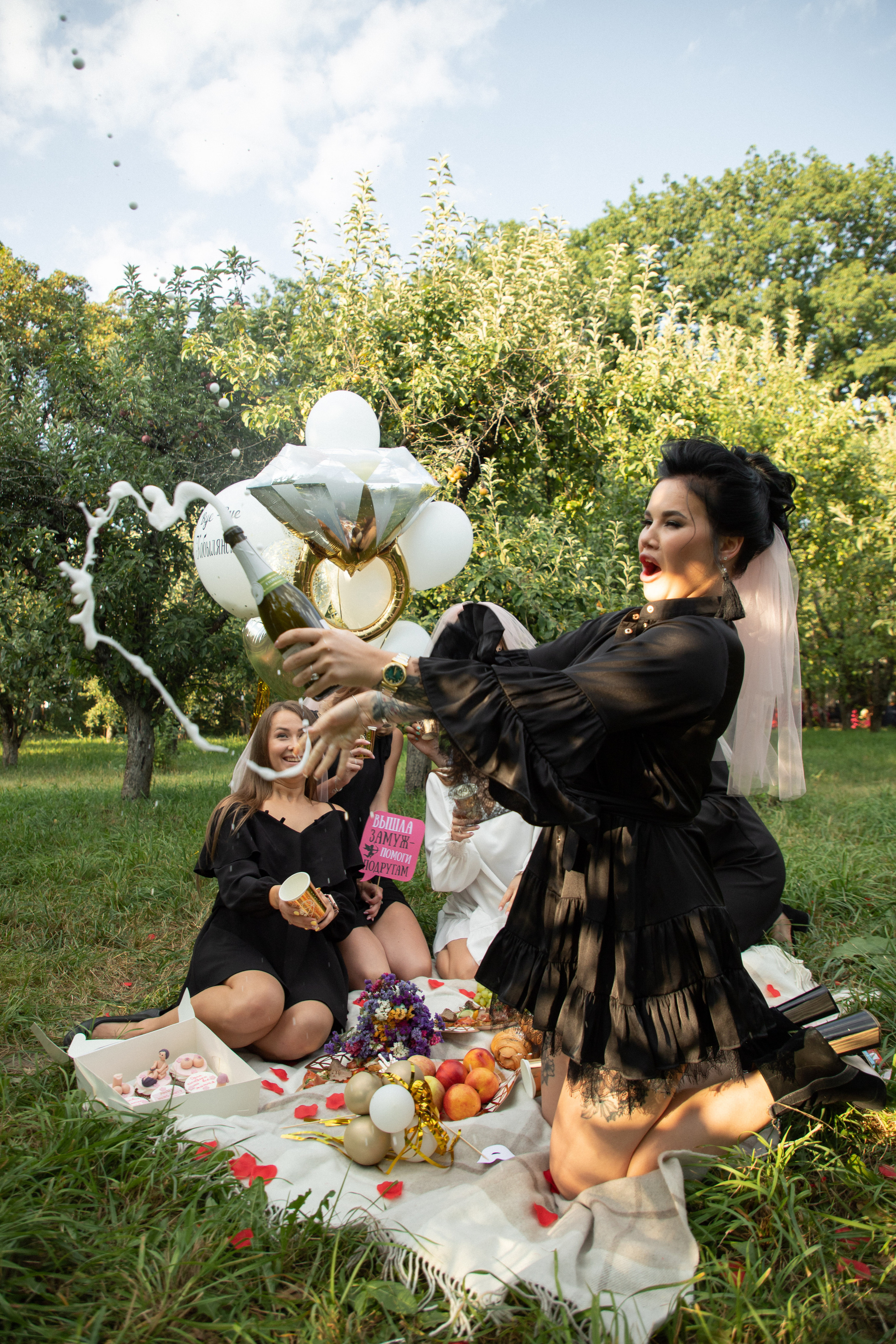 HenParty Ann. Wedding and family photographer