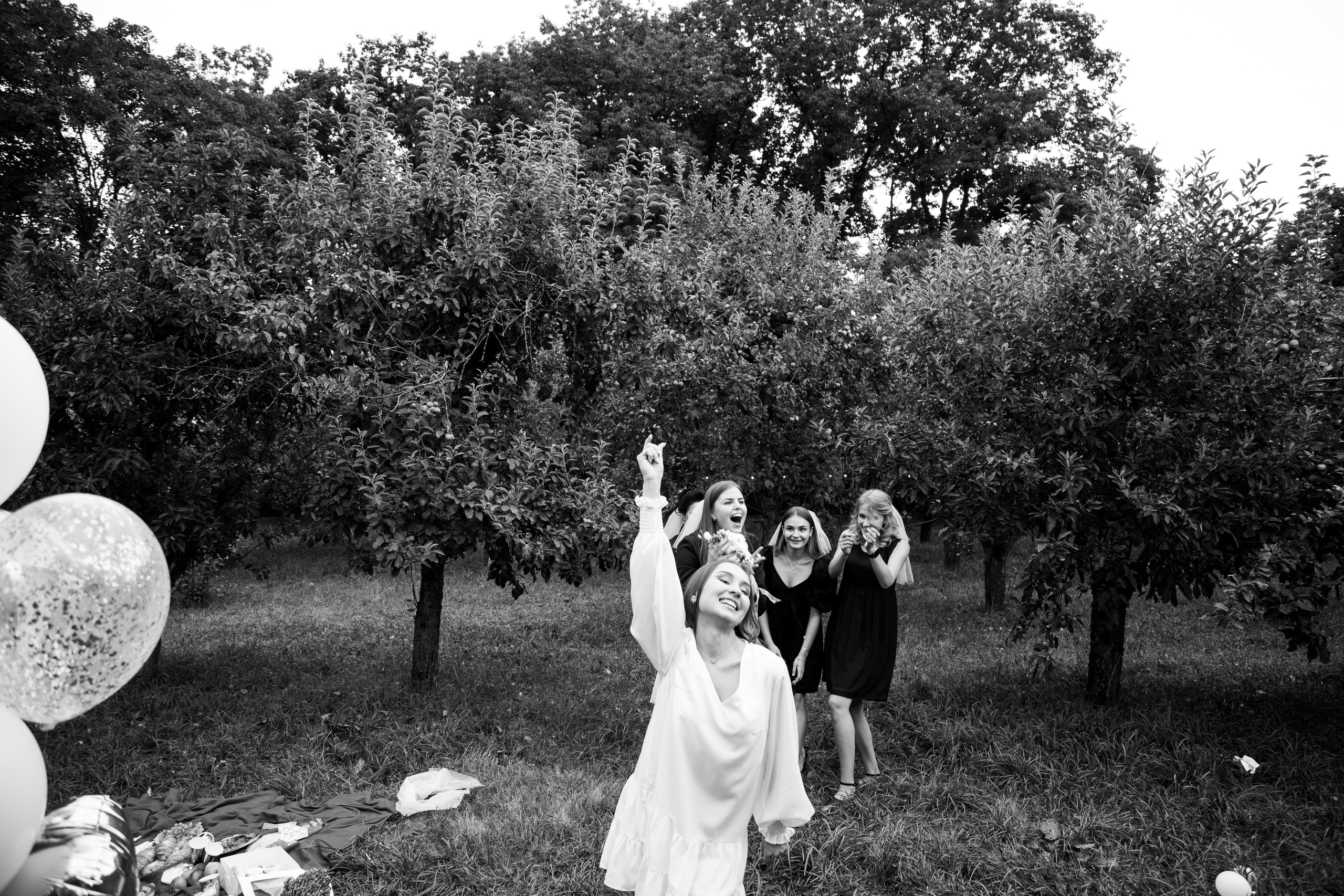 HenParty Ann. Wedding and family photographer