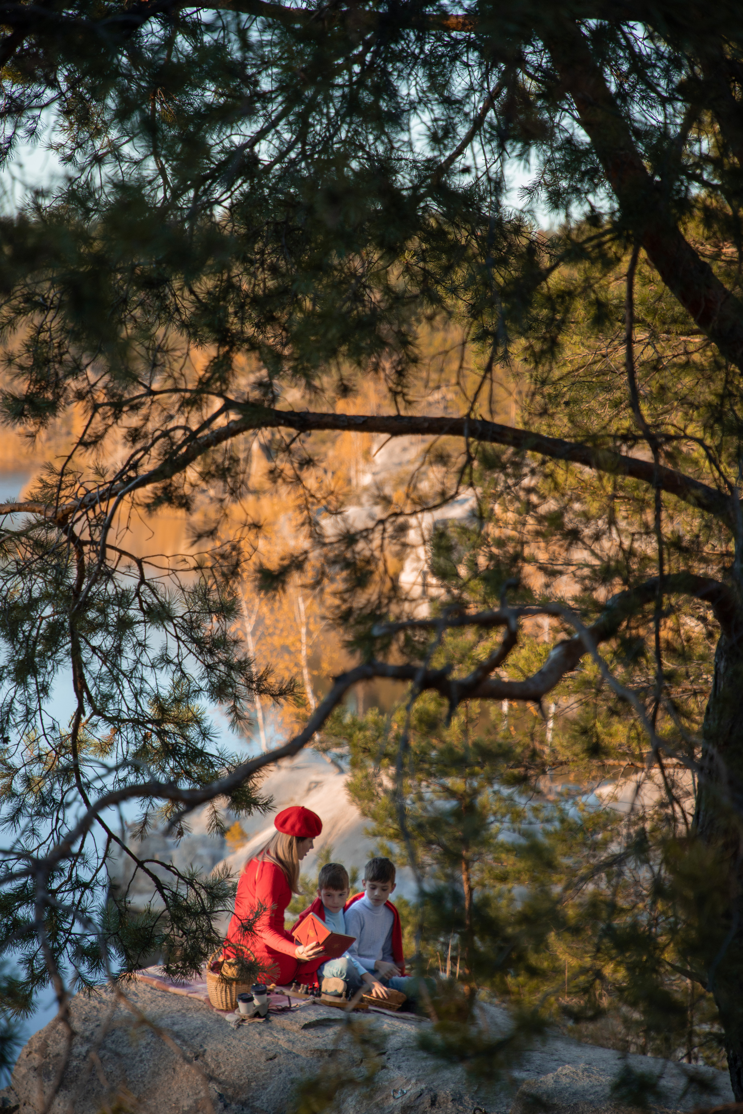 Cozy autumn. Wedding and family photographer