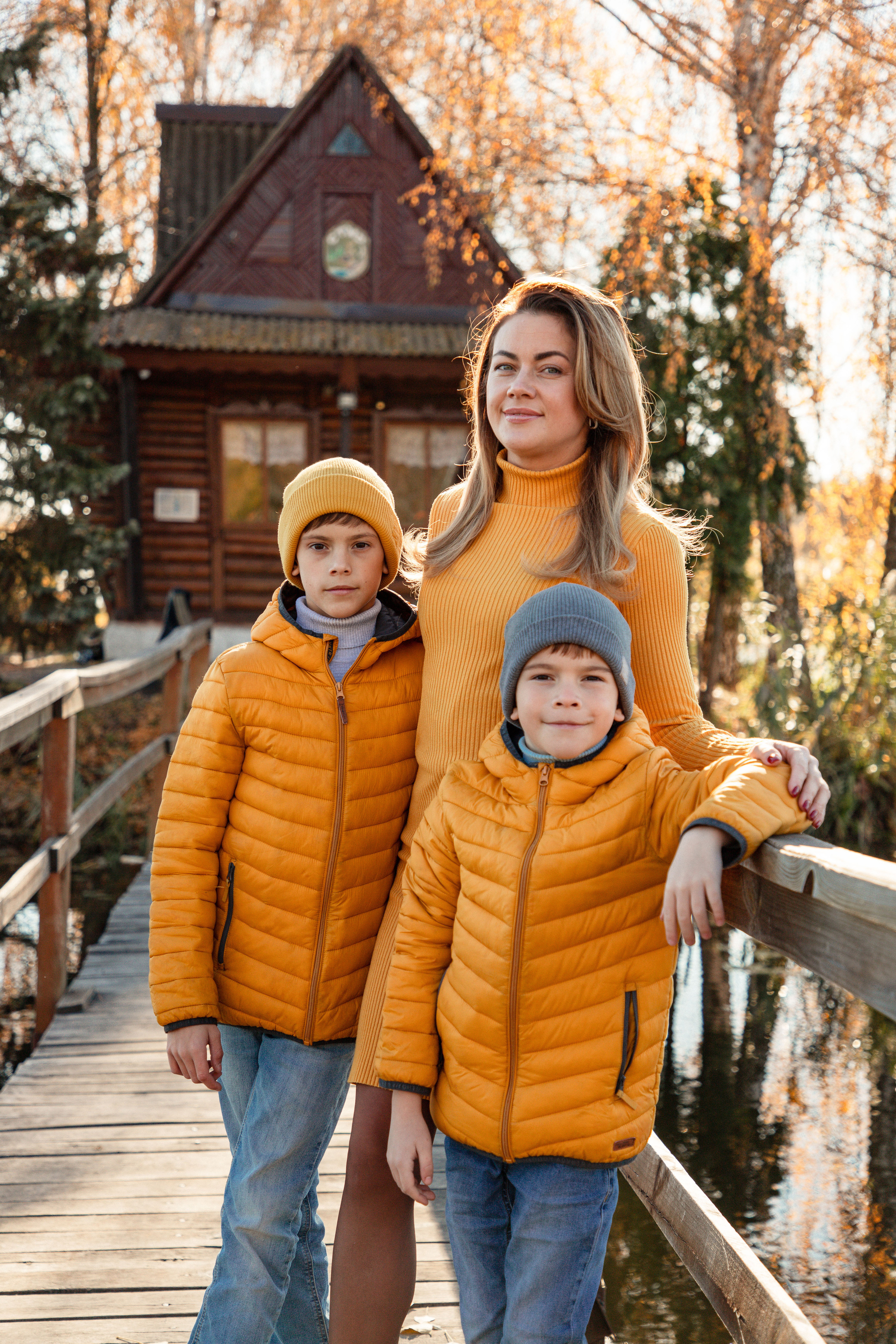 Cozy autumn. Wedding and family photographer