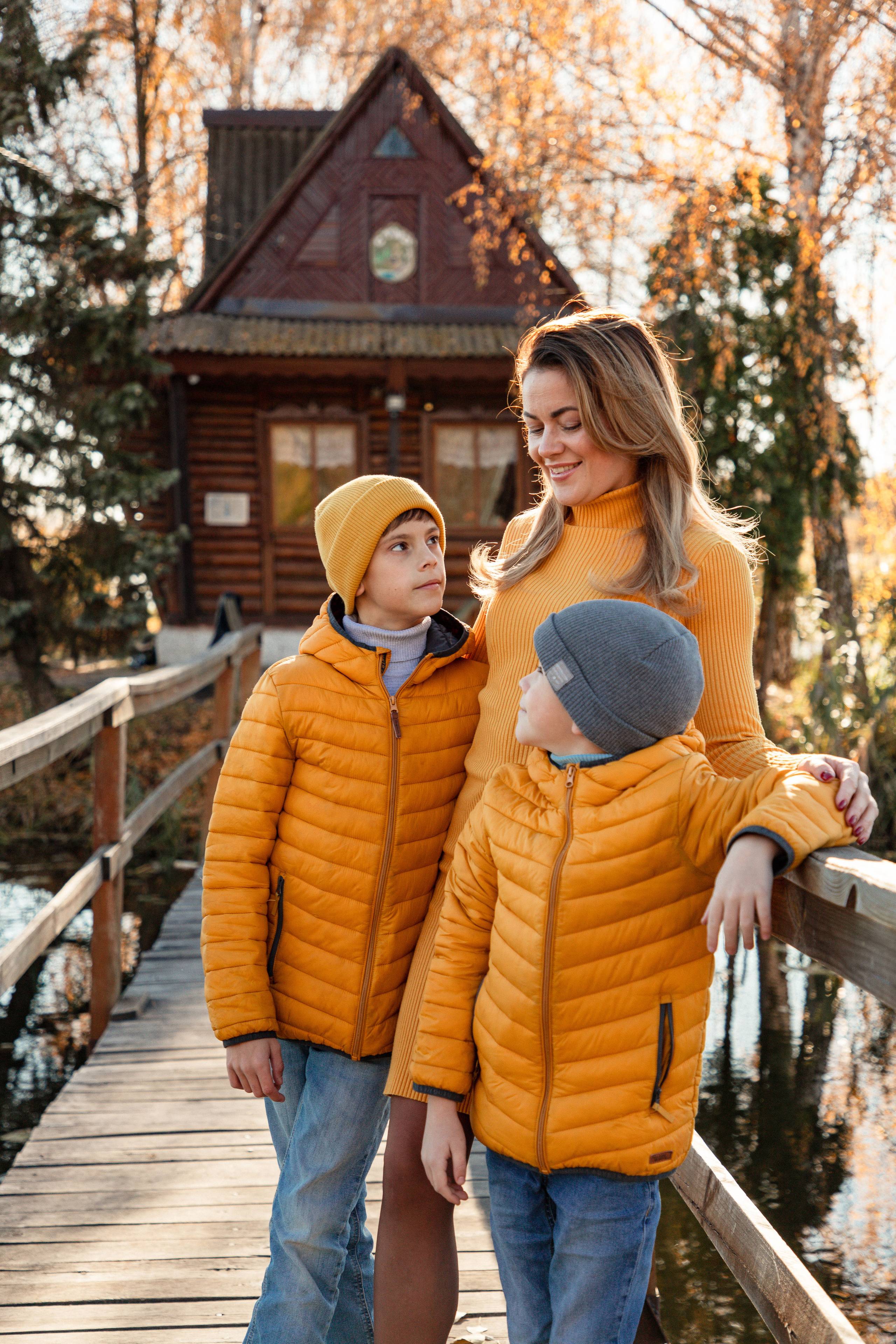Cozy autumn. Wedding and family photographer