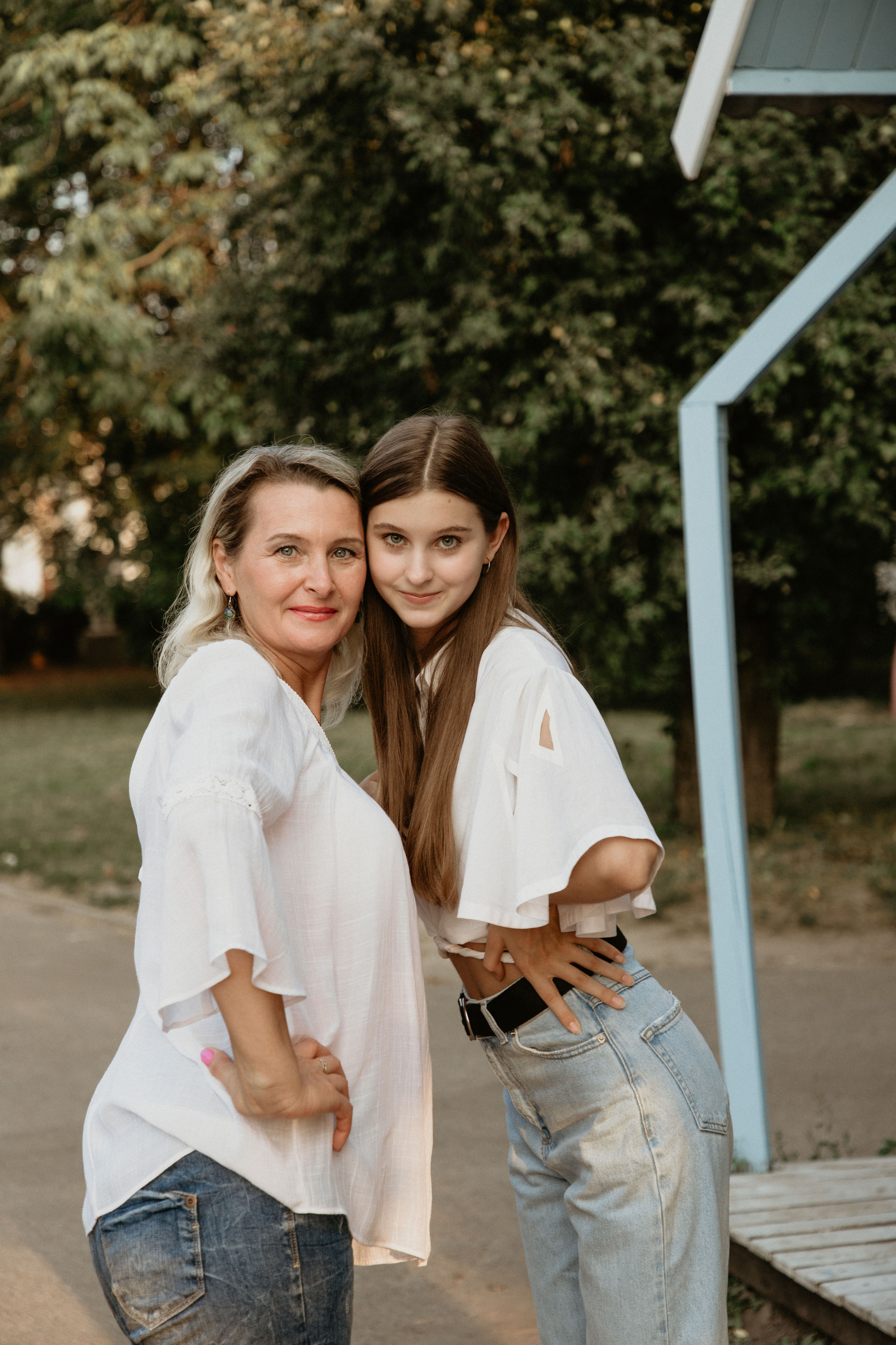 This is us. Wedding and family photographer