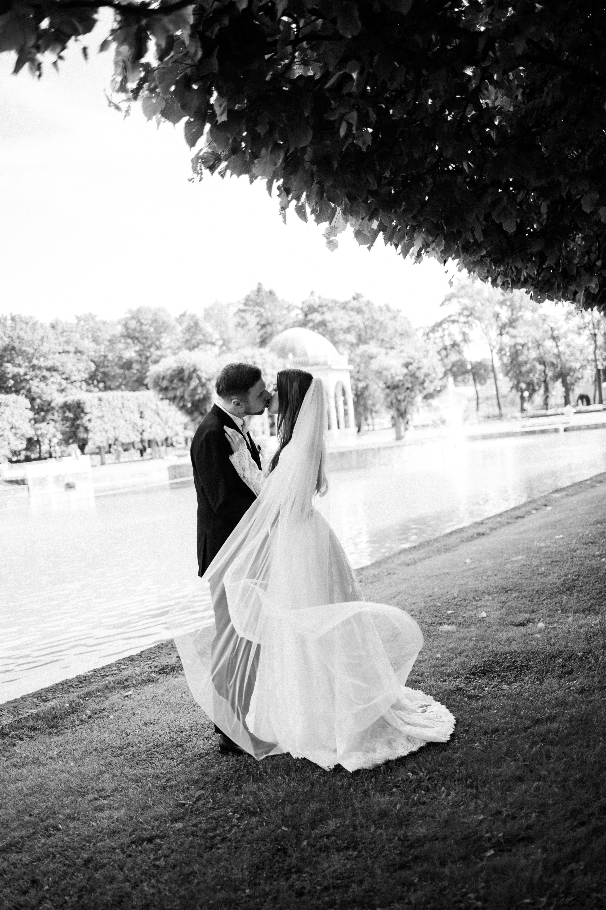 V&J Wedding. Emily Photography