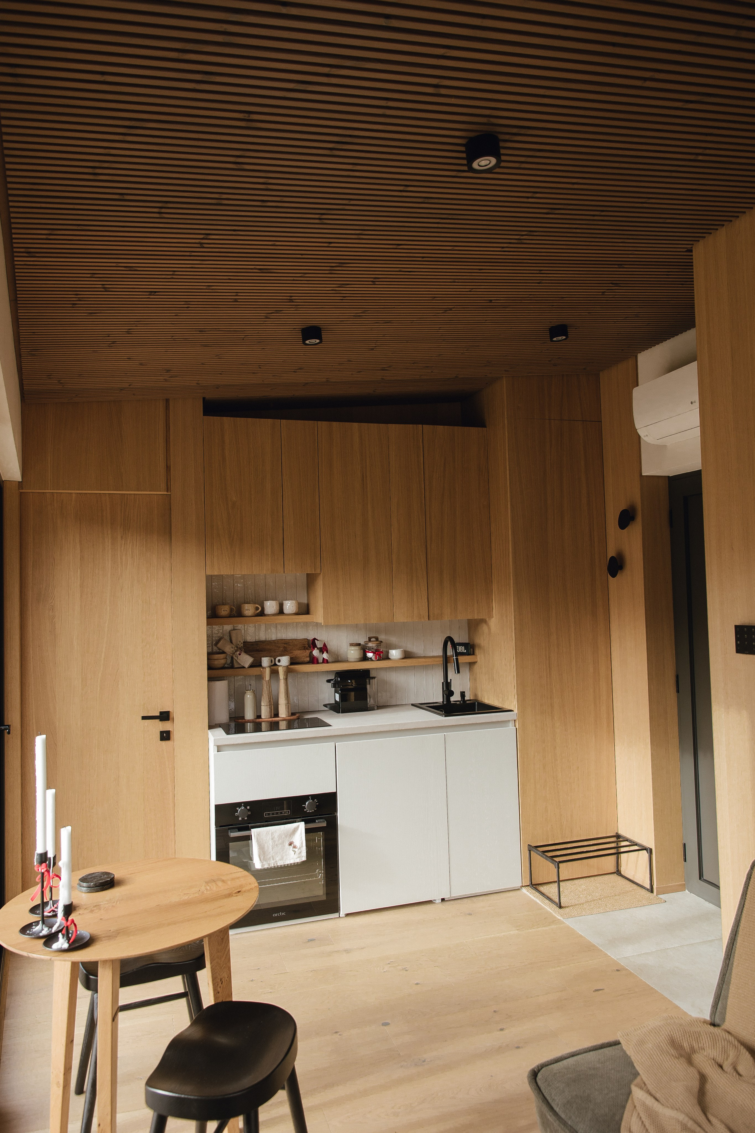 Airbnb & Mood photos. Patricia Morenci — Mountain Adventures for the Wild at Heart