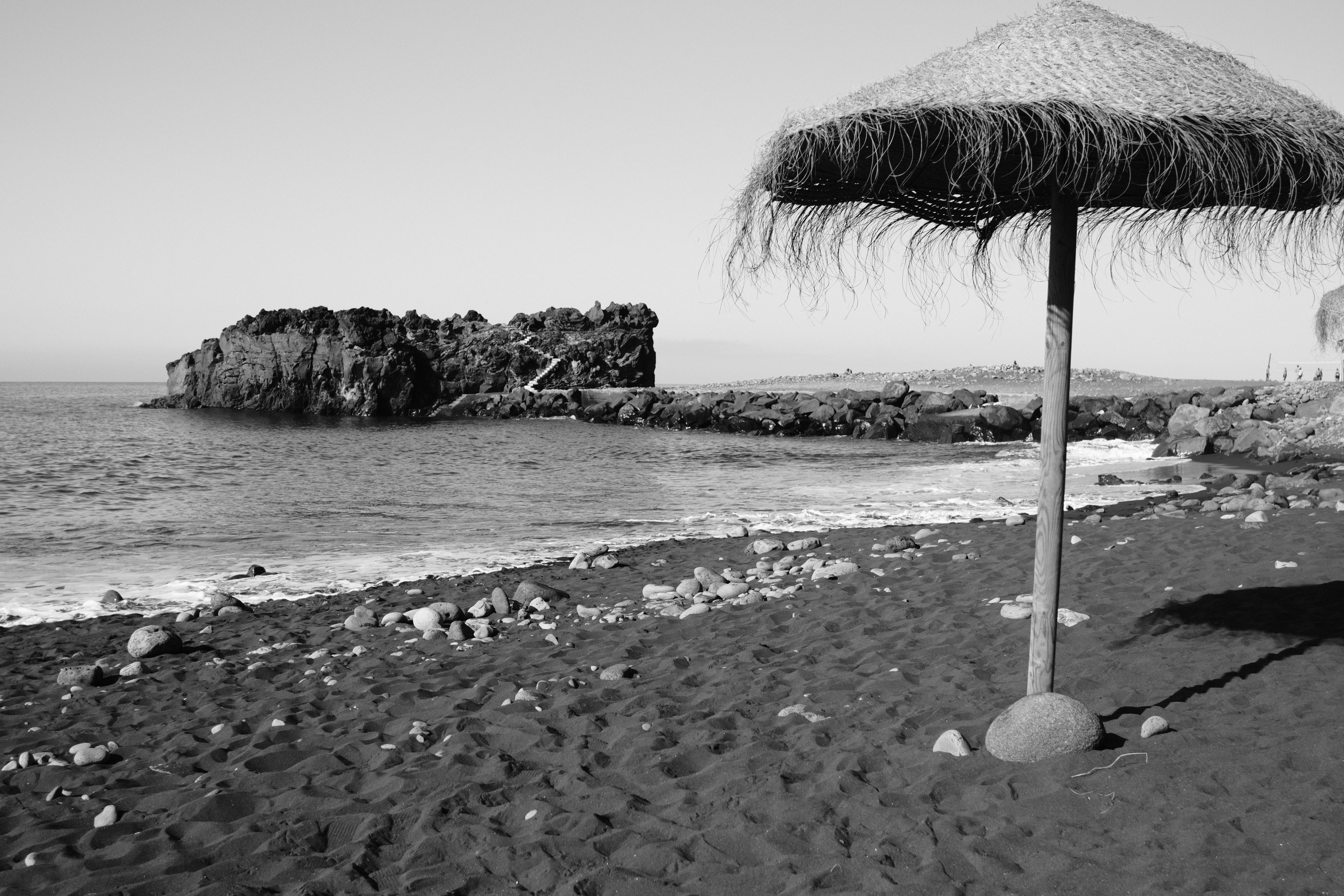 Meggy Câmara de Lobos + ocean. Portrait photographer in Madeira — Marina Shtukina