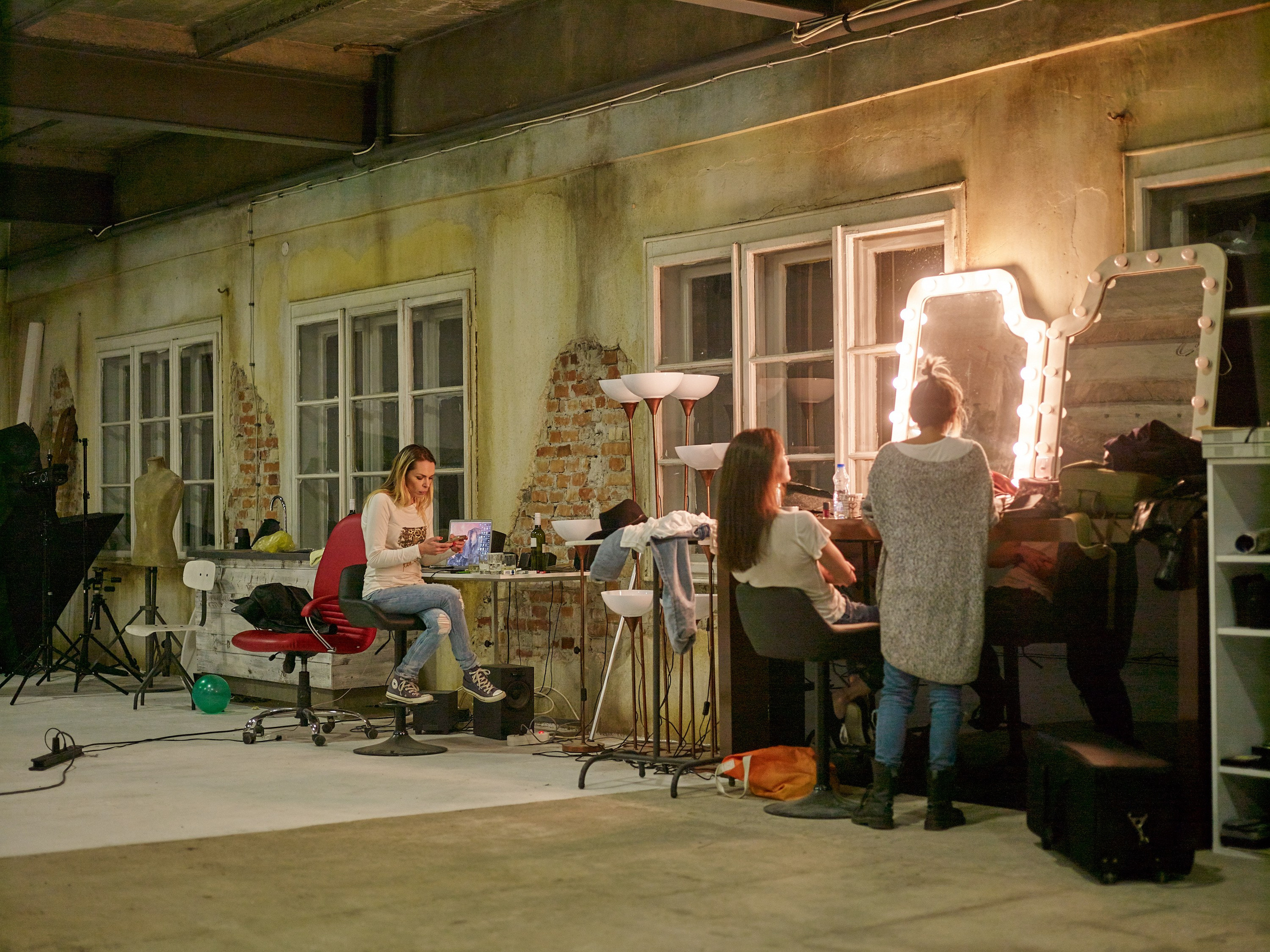 Studio Photogenic. Commercial and studio photographer in Belgrade