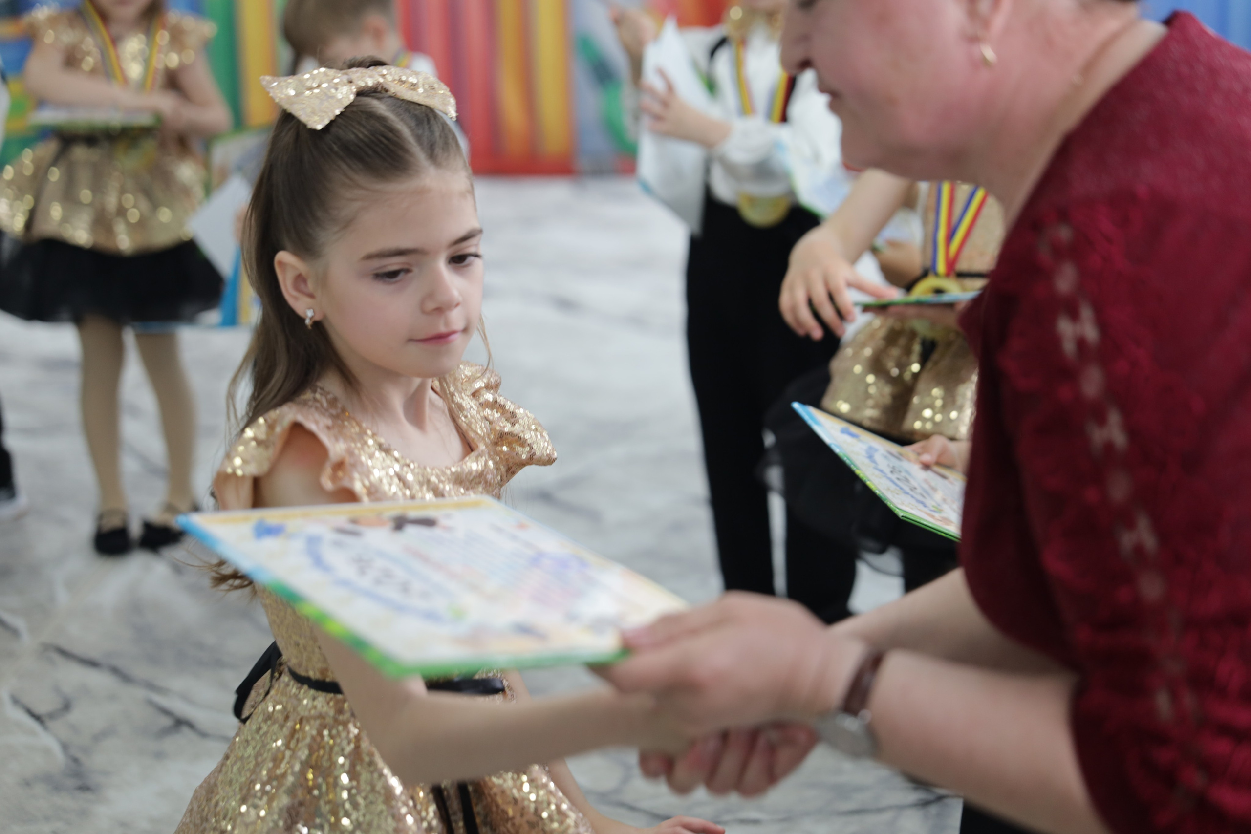 O filă de copilărie.... Alika Dia- Fotograf în Republica Moldova, Strășeni