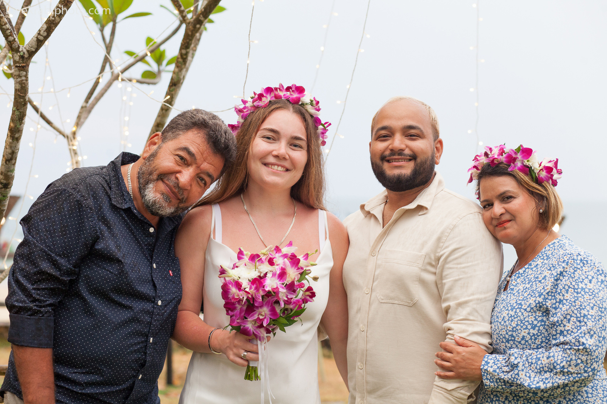klong muang beach, krabi photographer, thailand wedding, krabi flora, aonang bouquet delivery, bridal bouquet, honeymoon, prewedding