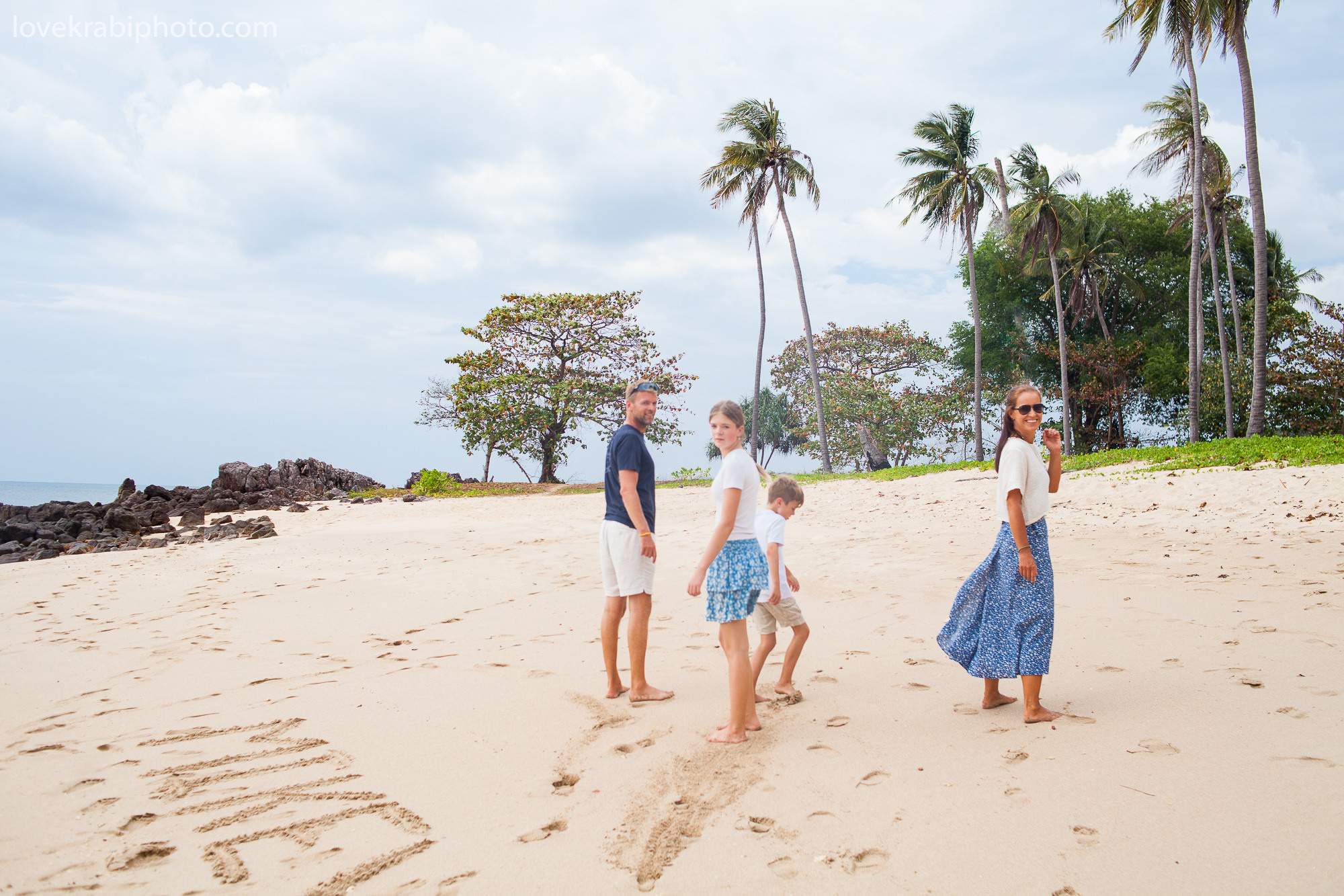 Thailand family photography, Koh Lanta photographer, kohlanta photosession, koh lanta old town, kohlanta island tour, kohlanta family resort, kohlanta beautiful beach