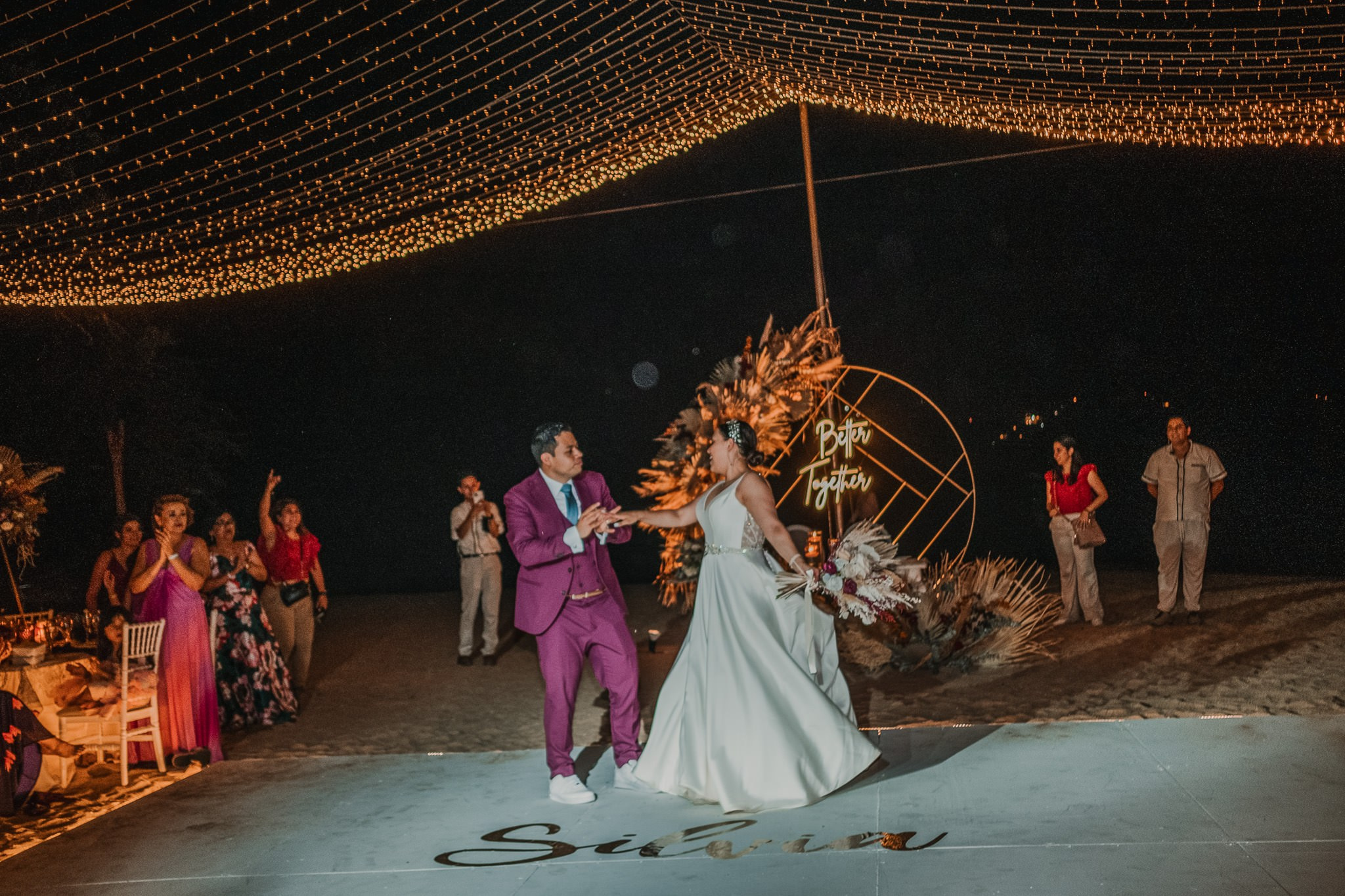 Silvia & Julio / Huatulco. Wedding and family photographer in Mexico City
