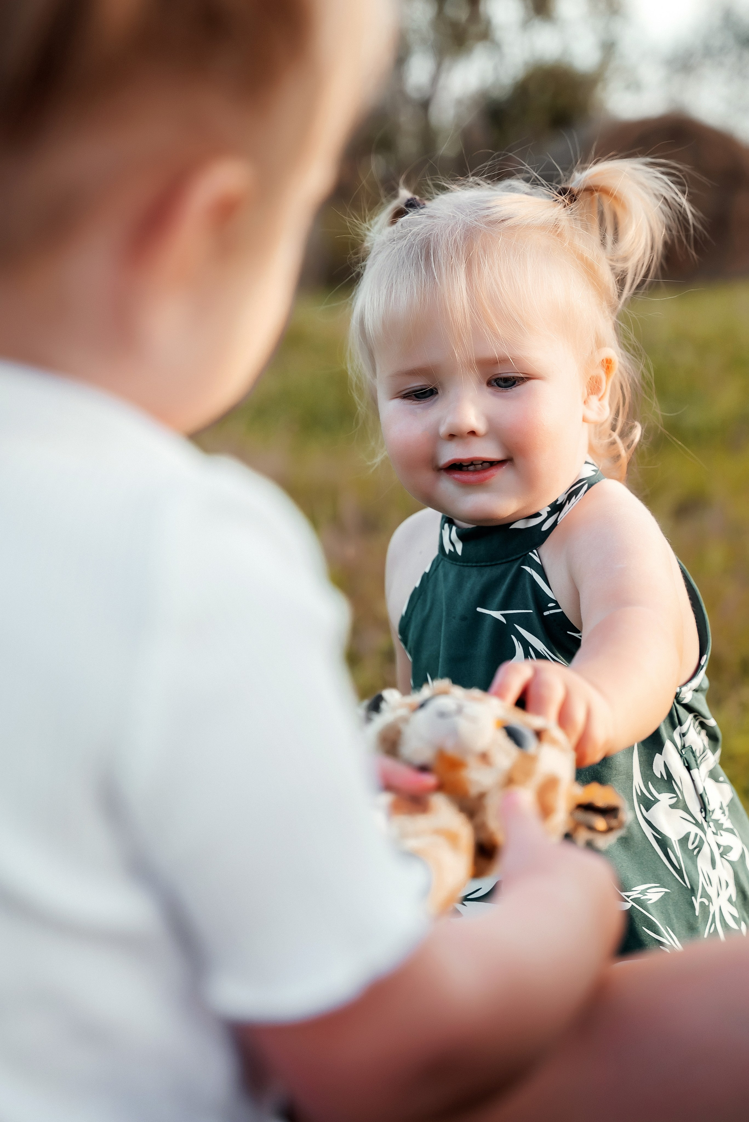 Мама с дочкой. Ваш фотограф в Латгалии — Александра Юхневича!