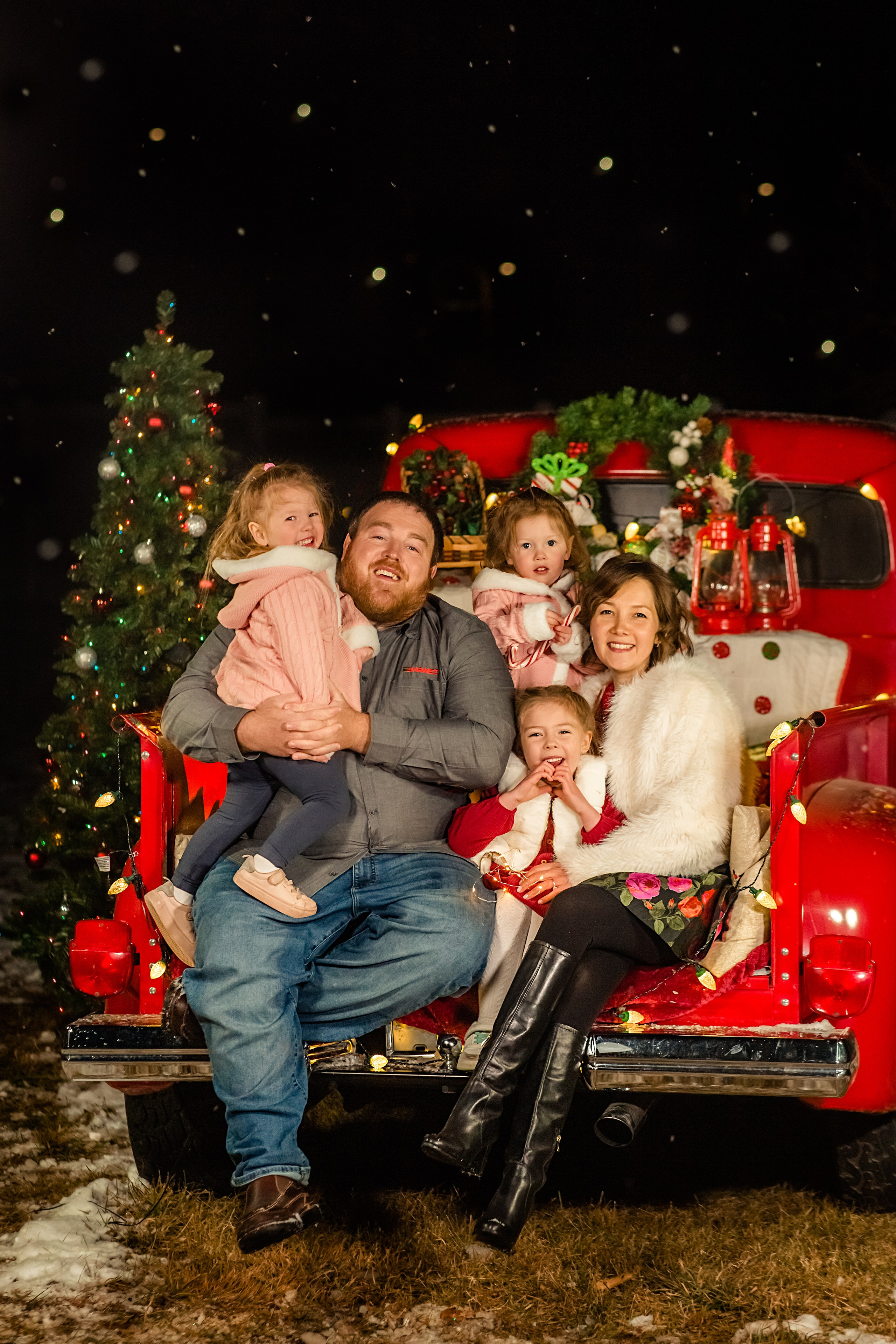 Christmas Truck. Wedding photographer Utah. Weddings, Families, Portraits