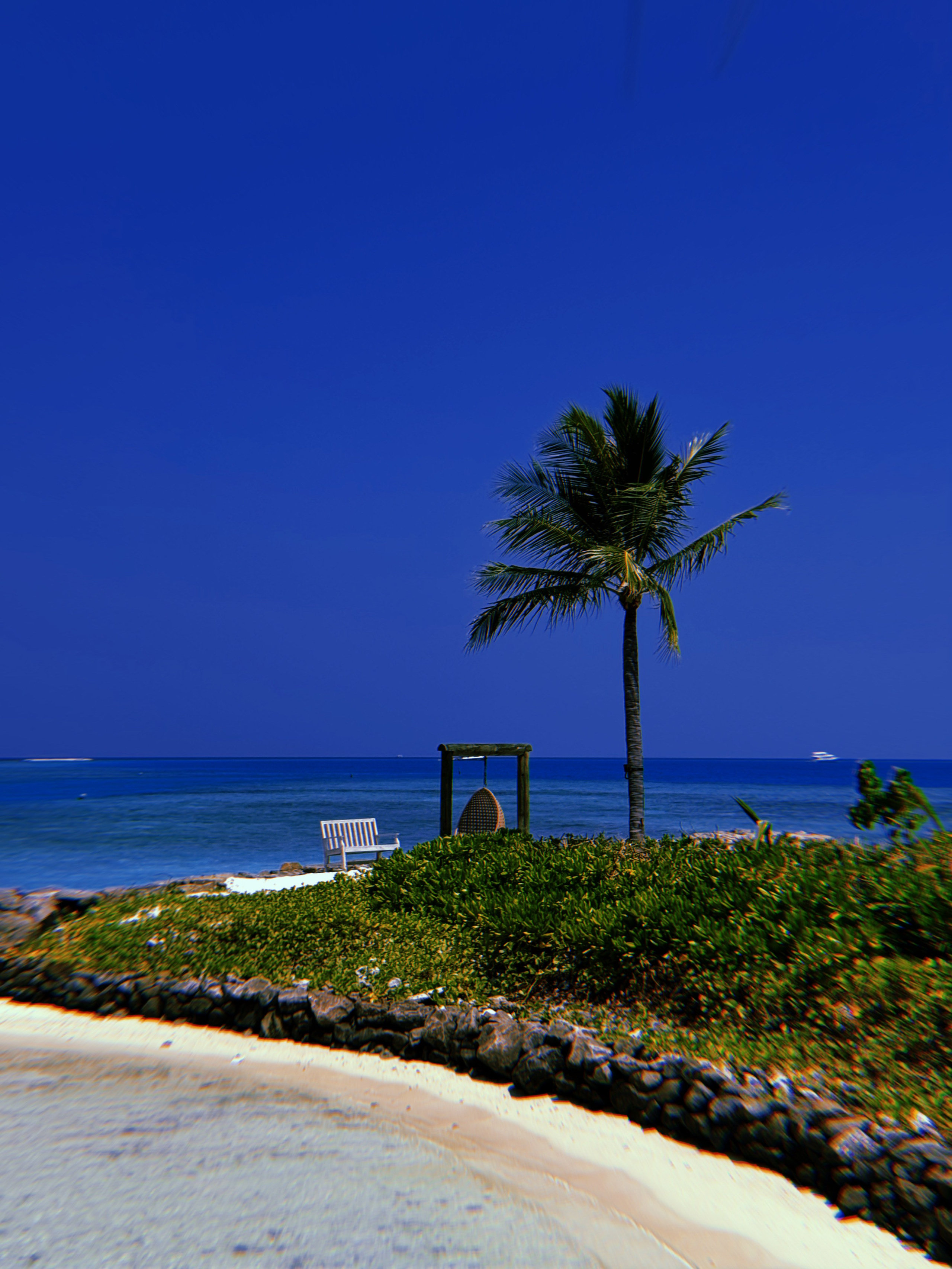 Maldives, Kuda Villingili. BNW Around Photography