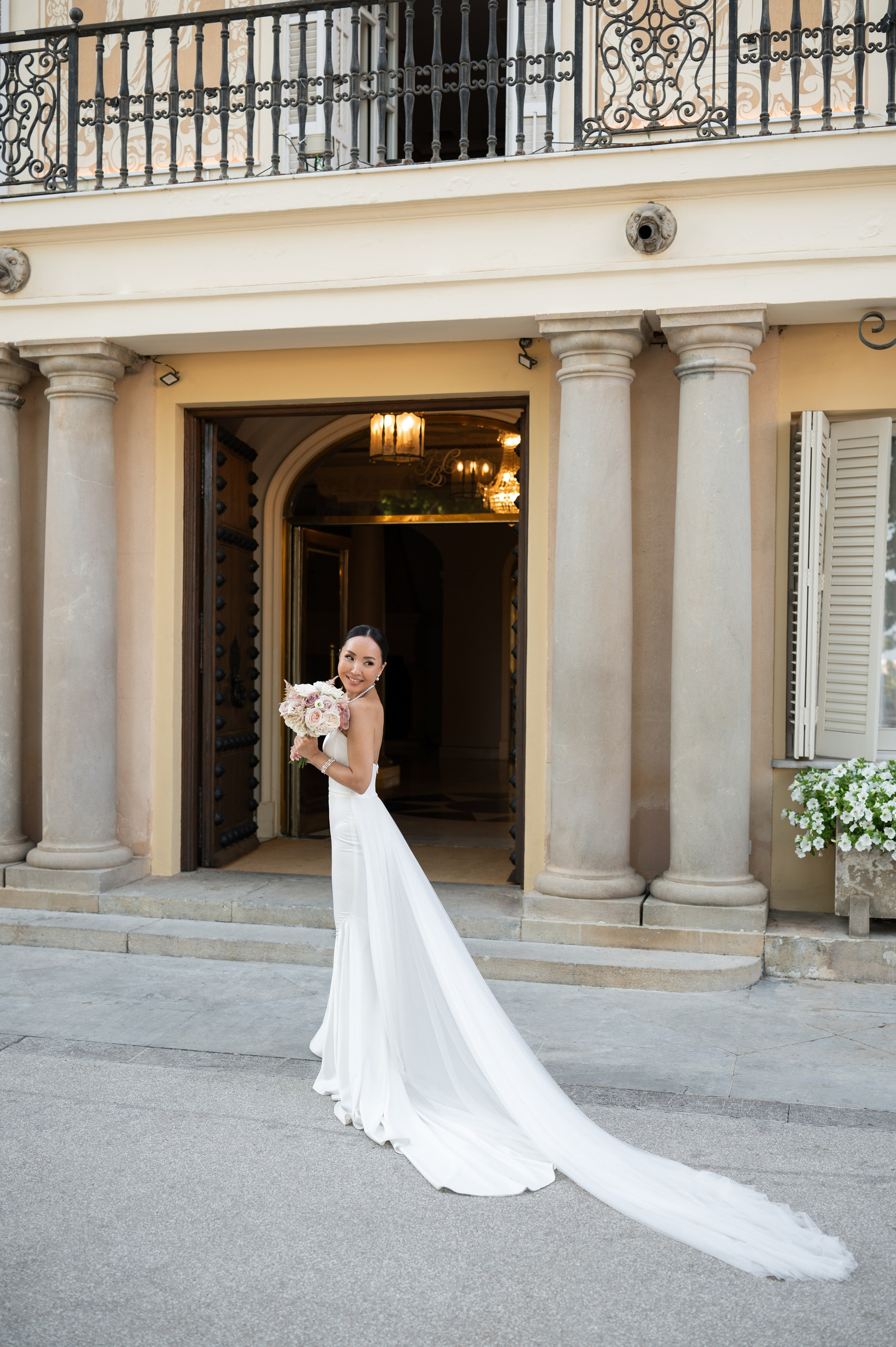 Zhazira & Eugene. Wedding photographer in Spain