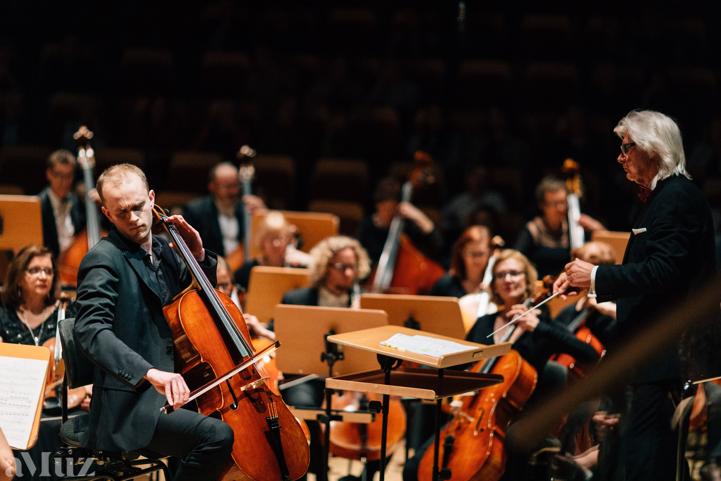Filharmonia Bałtycka. Fotograf Ślubny Warszawa - Sesje Biznesowe Rodzinne Eventy