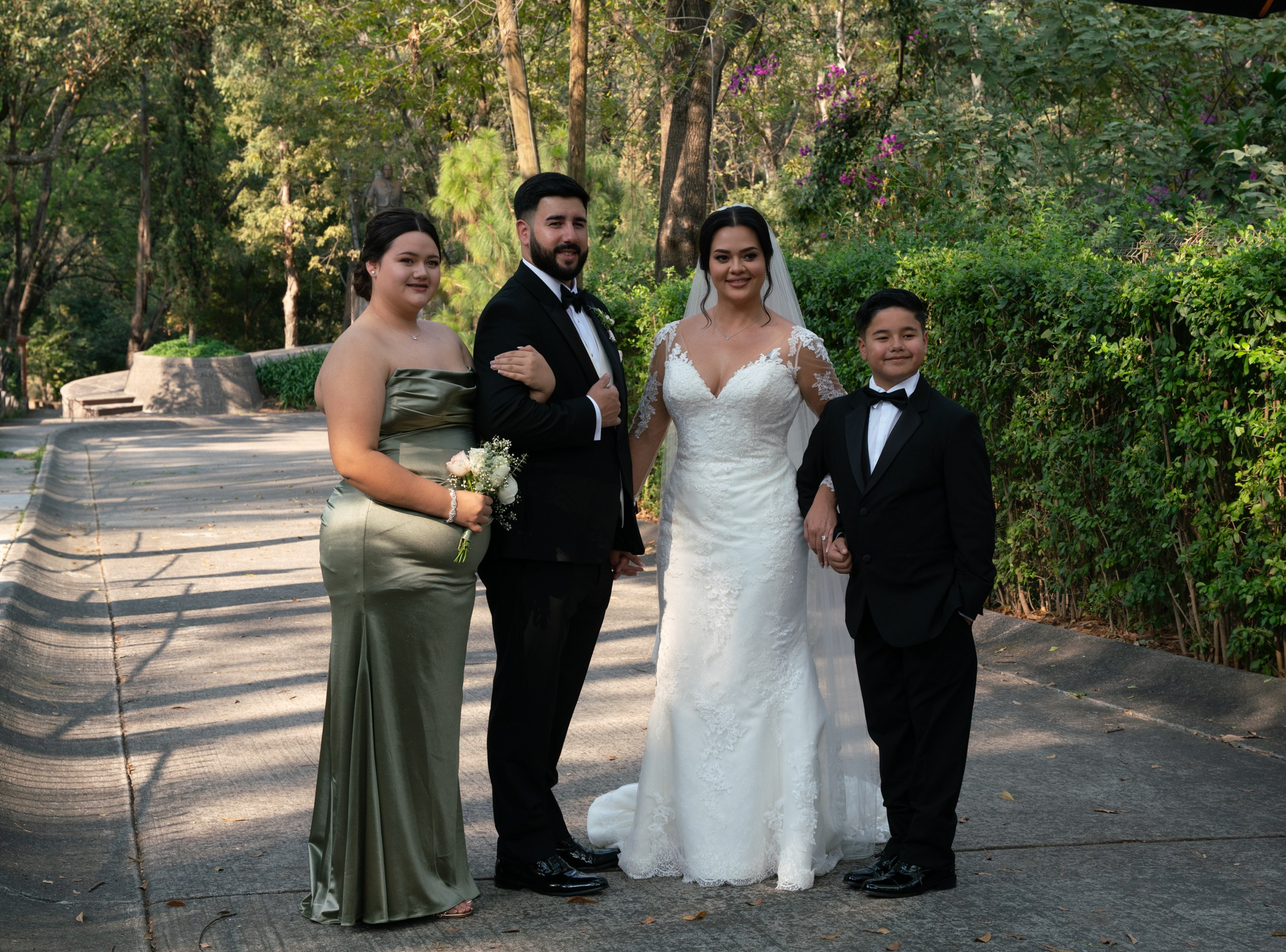 Daniel & Jannet. Elopement & Lifestyle Wedding Photographer