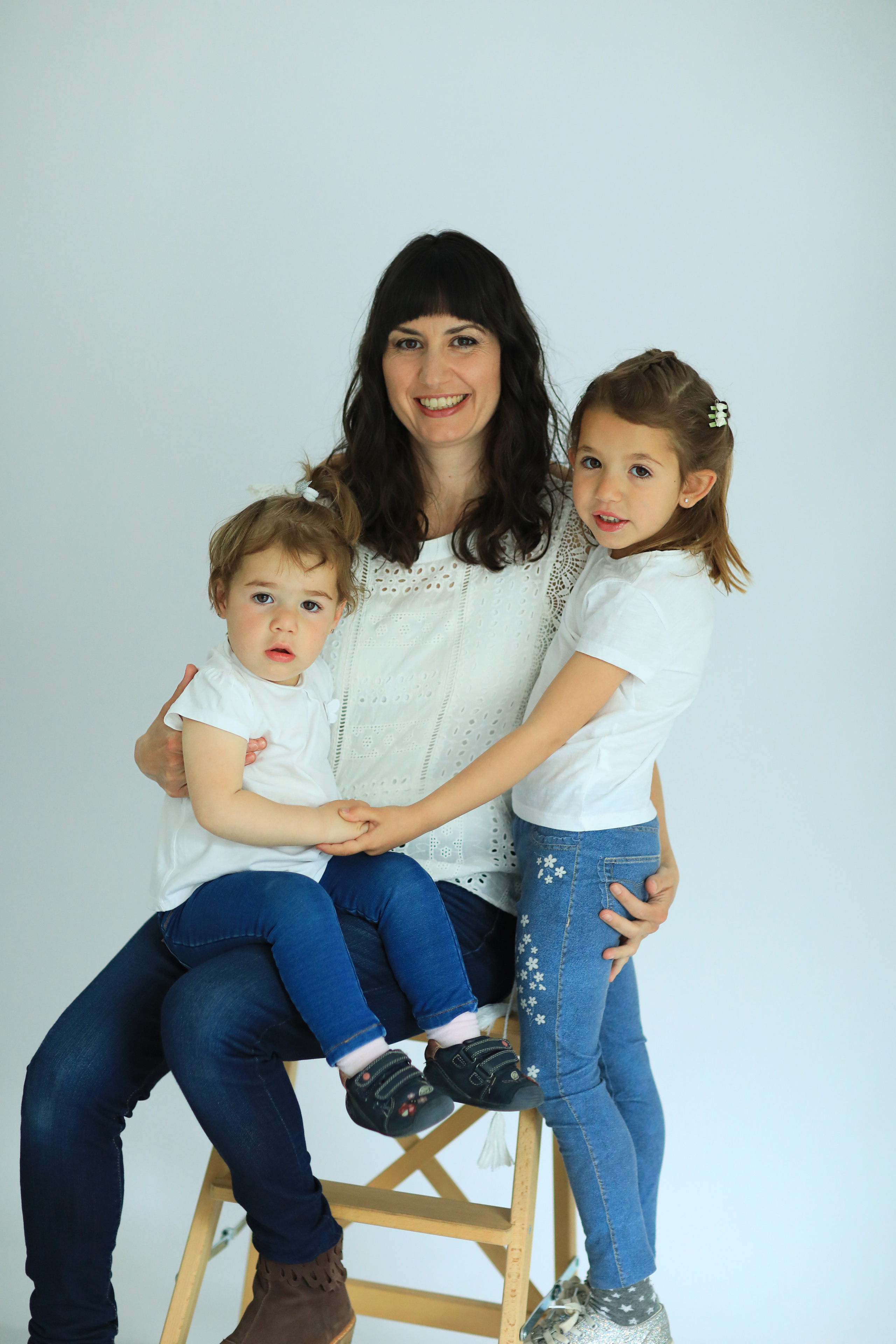 Celia. Fotografía de Eventos, Embarazo y Familiar en Pirineos