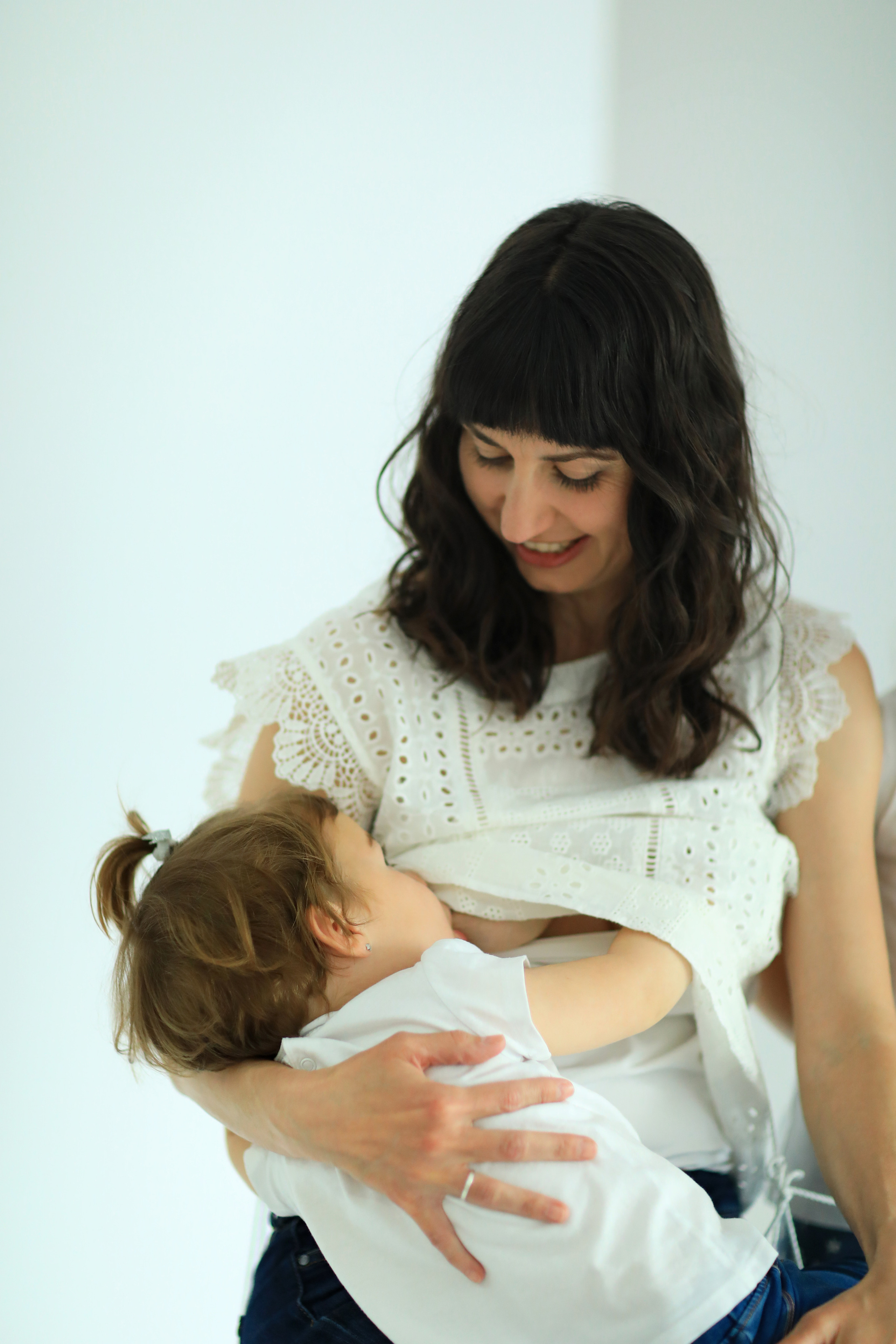 Celia. Fotografía de Eventos, Embarazo y Familiar en Pirineos