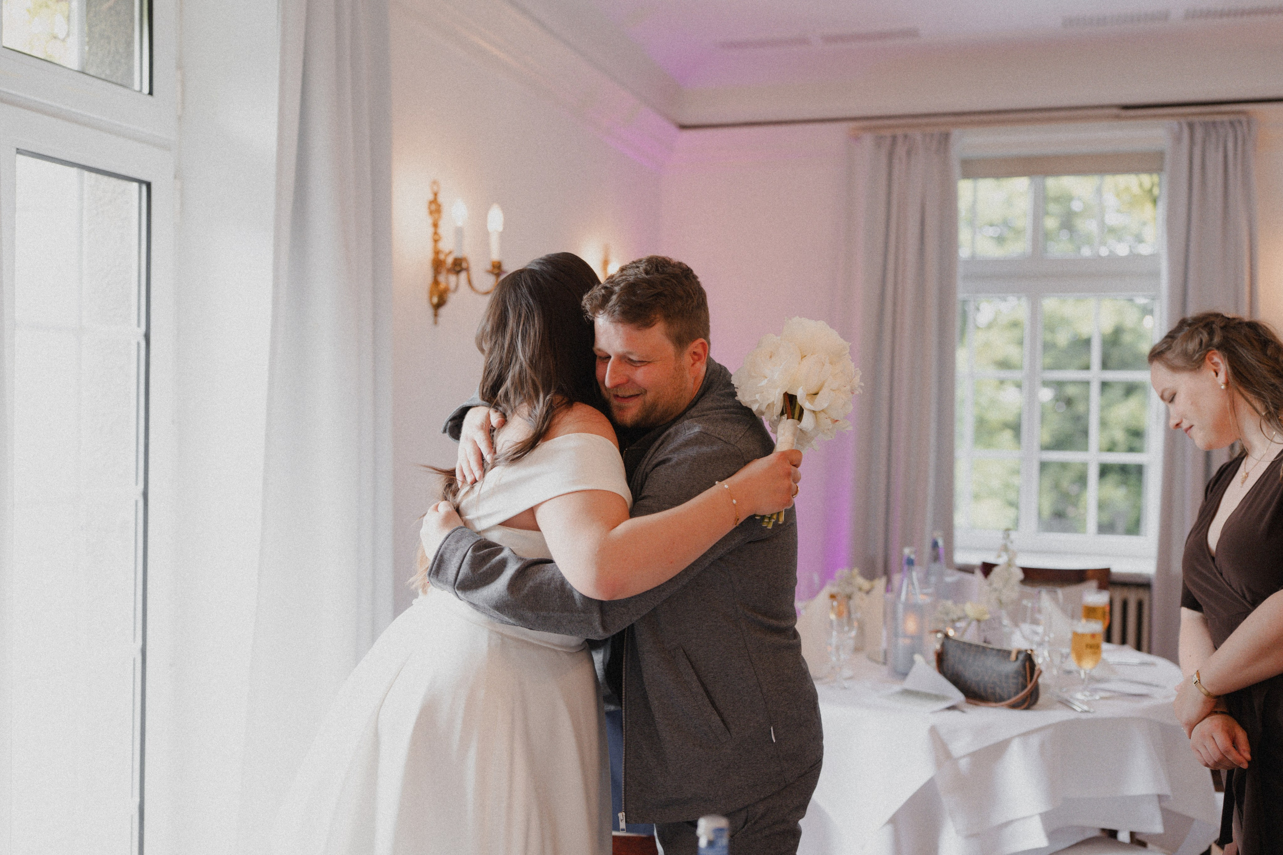 Jessica & Felix I Gesellschaft Harmonie Bochum. Hochzeitsfotografin Bochum | Halyna Reiche Fotografie NRW