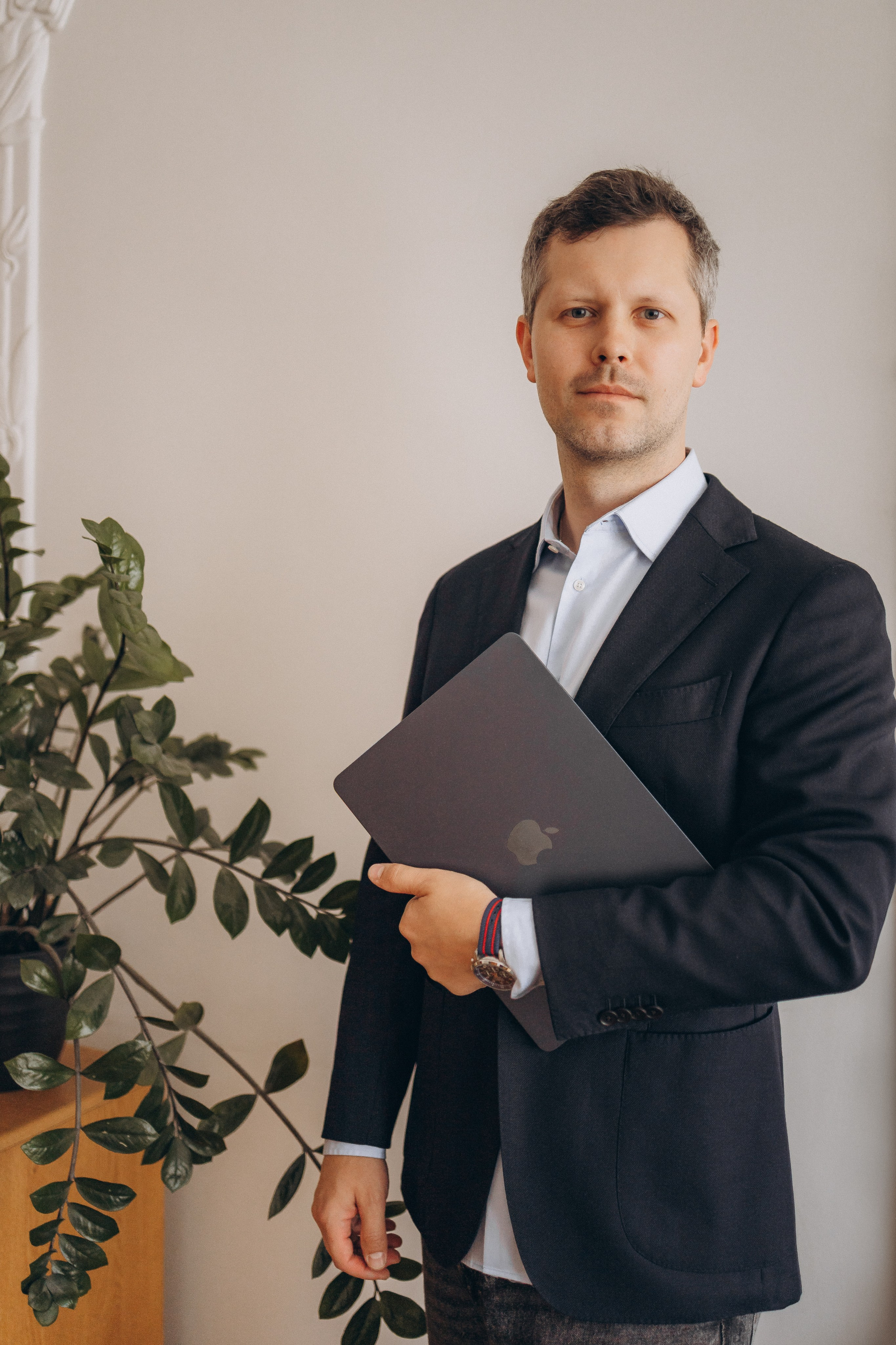 LAURAS ģimene. GALVENĀ