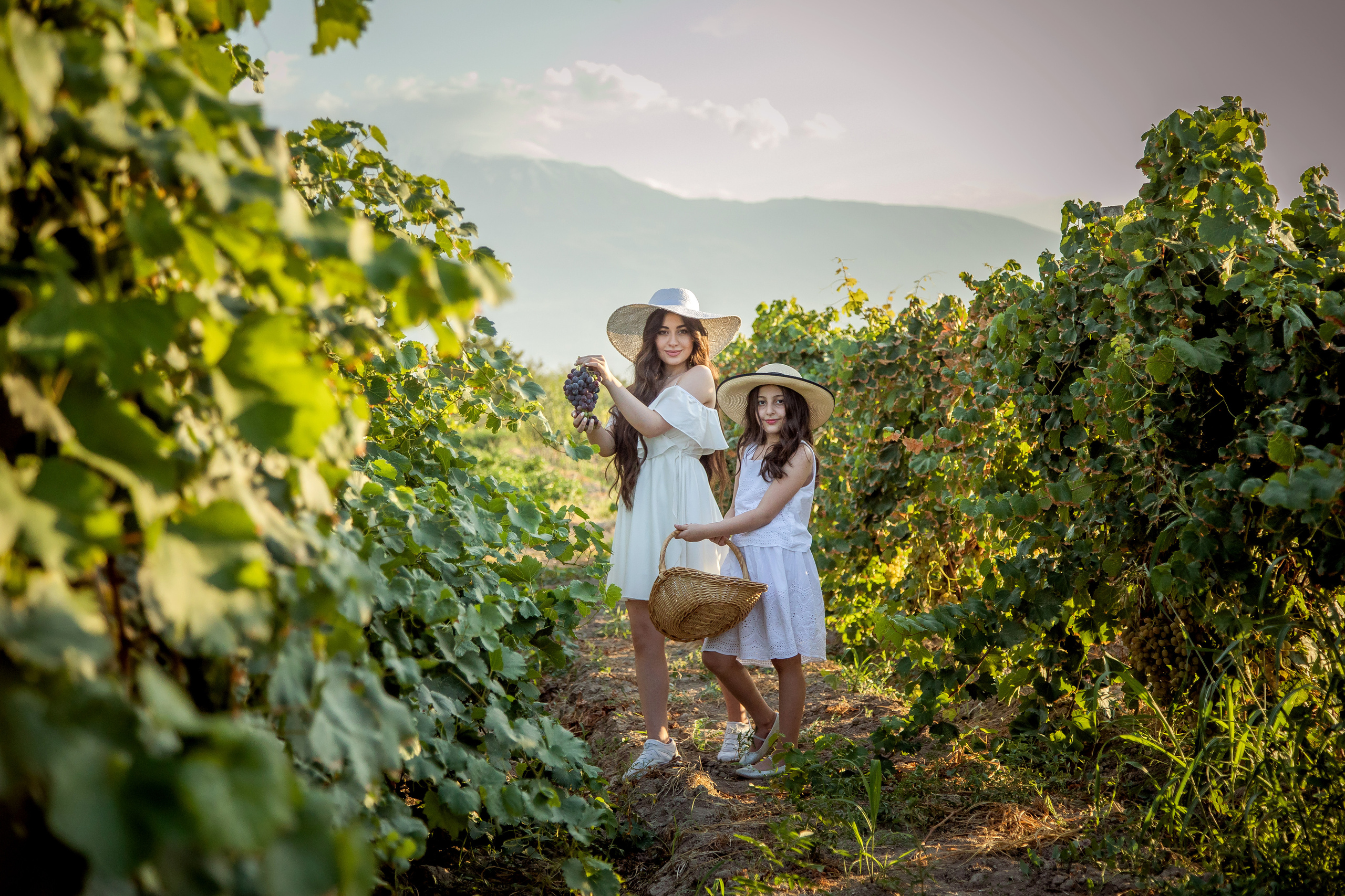 Sisters. Семейный и детский фотограф в Ереване Алиса Товмасян