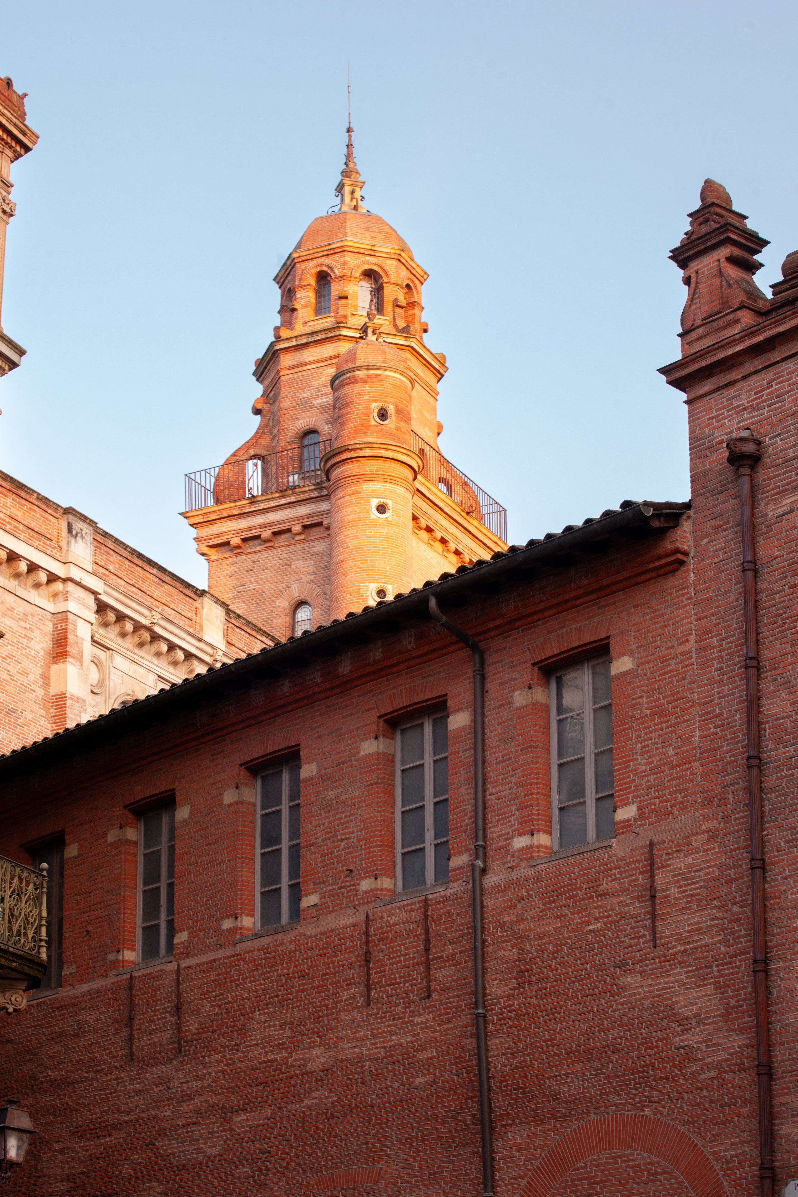 Toulouse. Eugenie Smirnova — wedding, corporate and lifestyle photographer in Toulouse and Southwest France