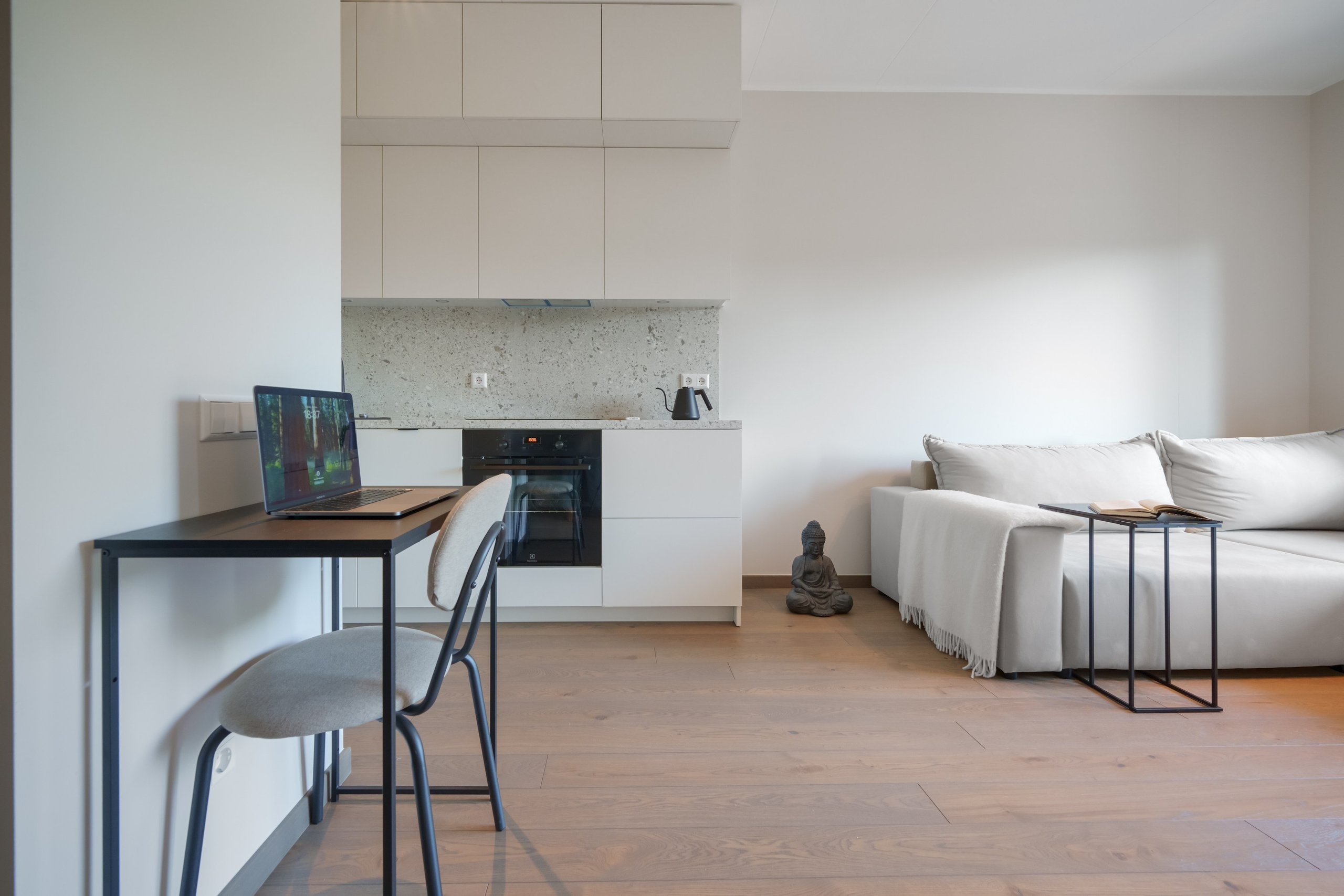 Kaukysos g. 3. Elina Sapiega fotografė Vilniuje