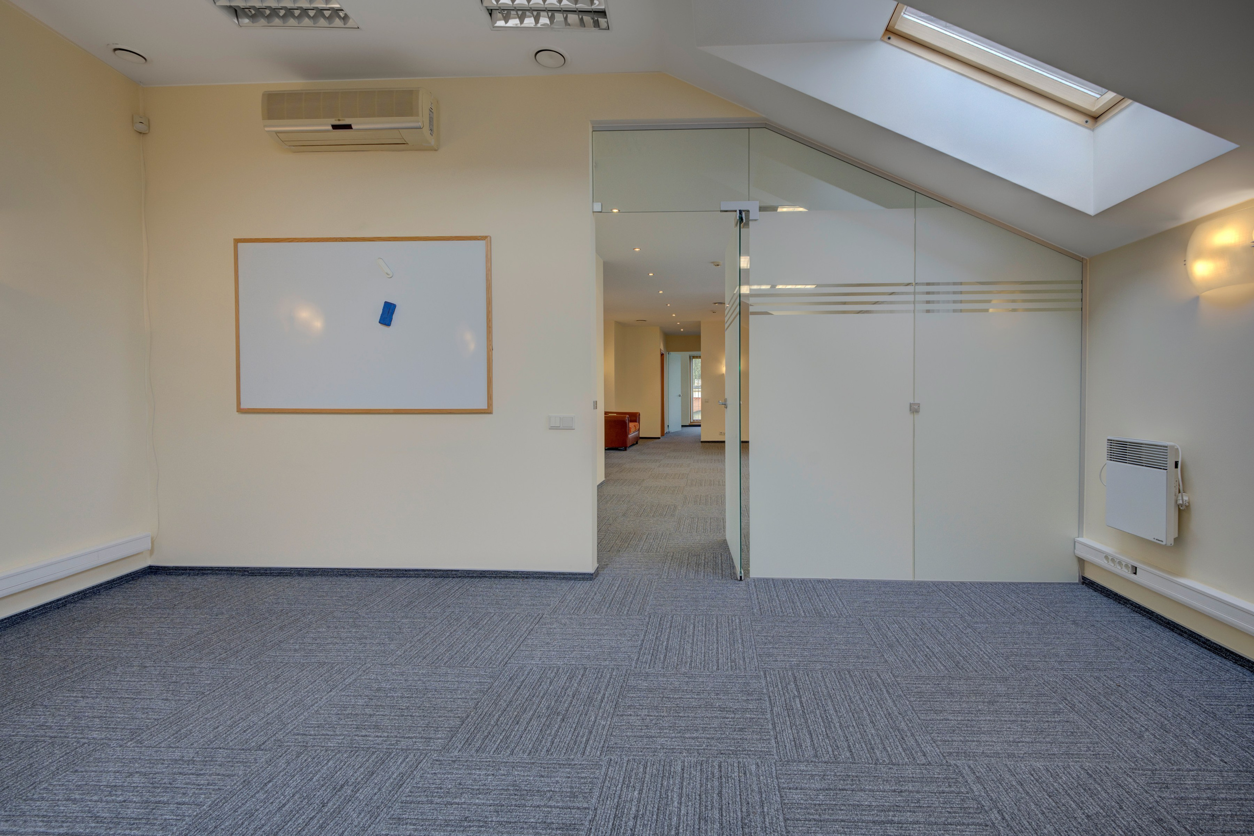 Kėstučio g. 30, komerc. patalpos. Elina Sapiega fotografė Vilniuje