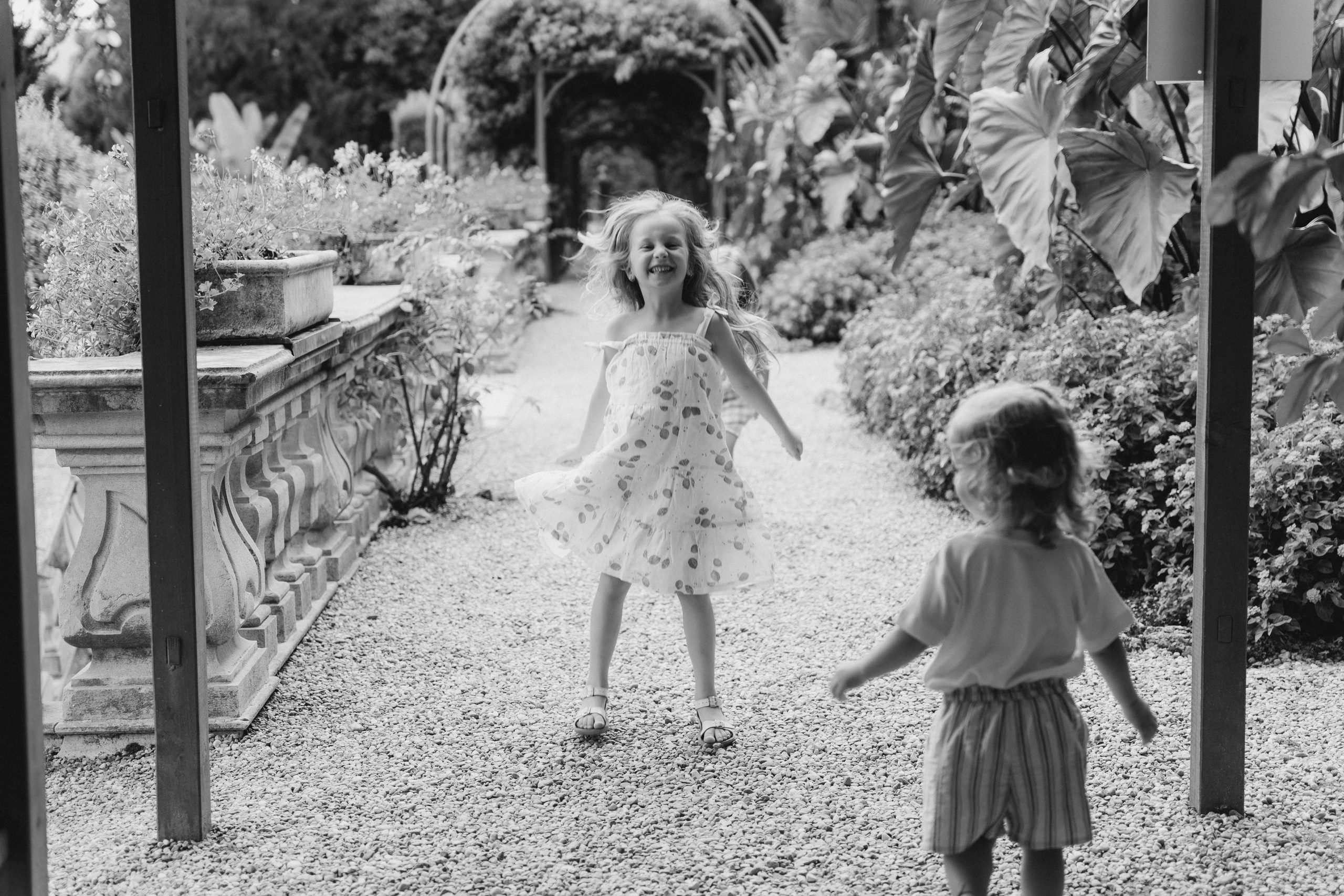 Family moments in Como Lake. PHOTOGRAPHER IN ITALY