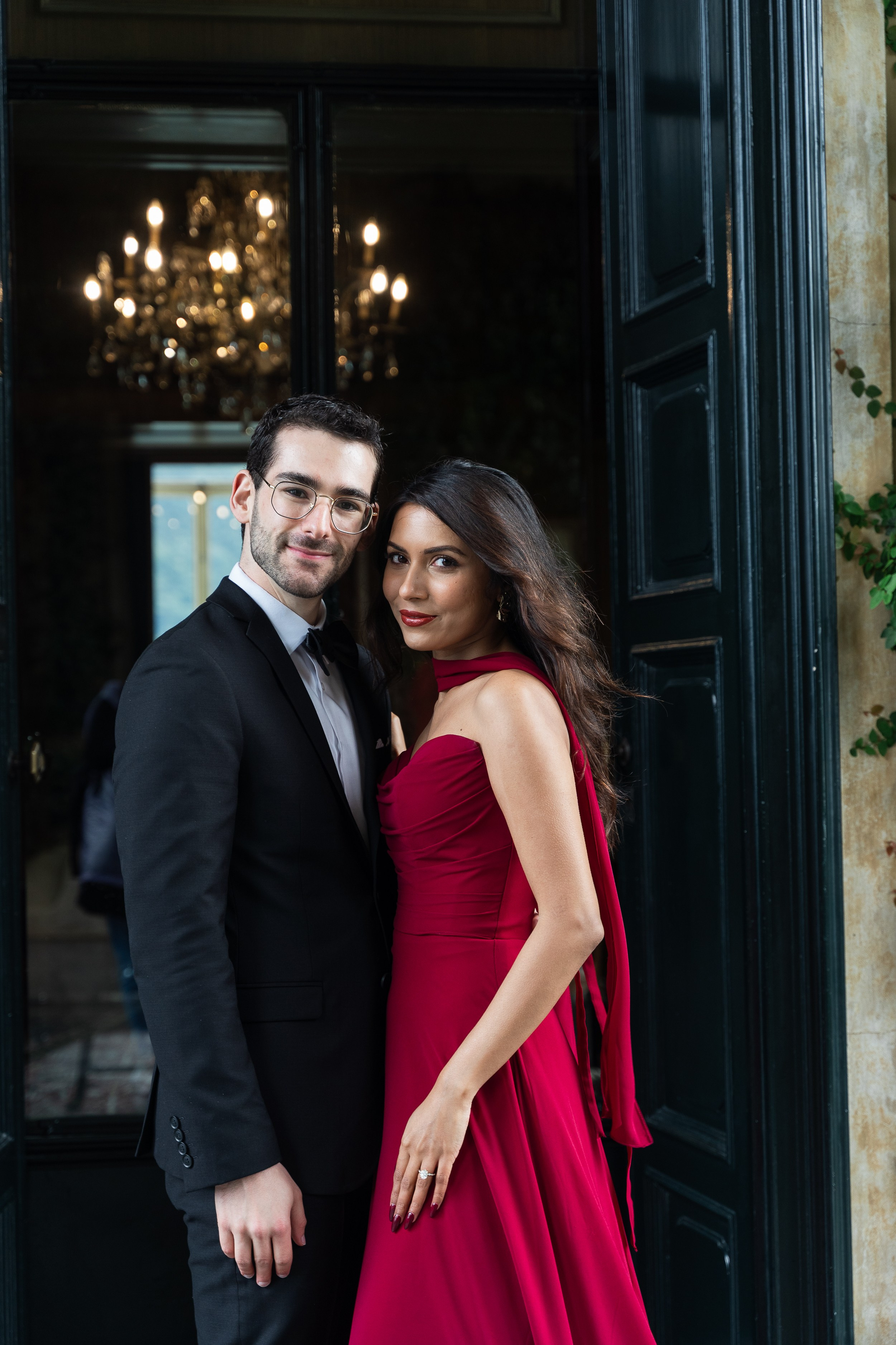 Engagement Photoshoot at the Villa Balbianello. Proposal Photographer in Lake Como
